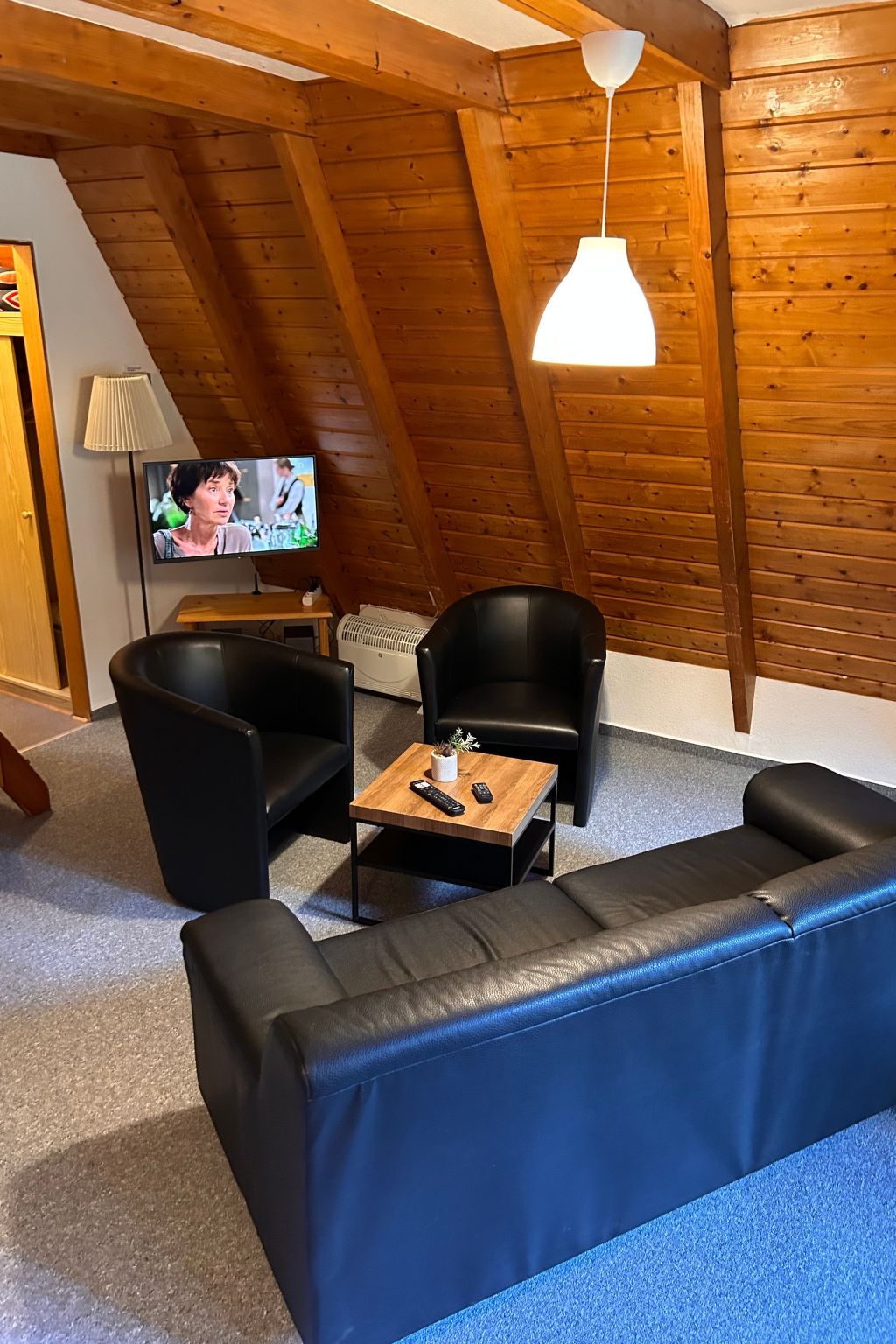 Tolles Ferienhaus mit Garten, Grill und Parkplatz-Image-tags.info