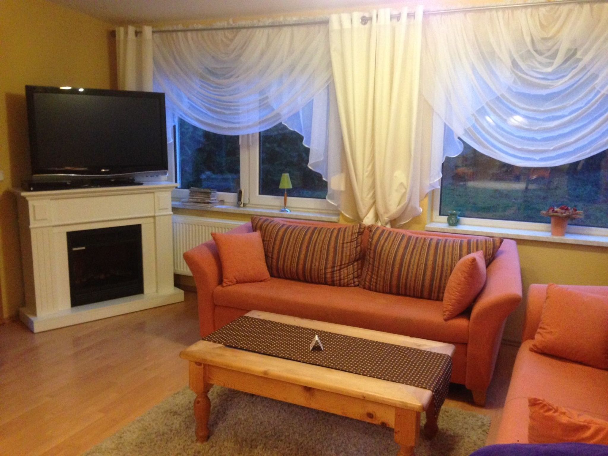 Mit Terrasse-Drinnen