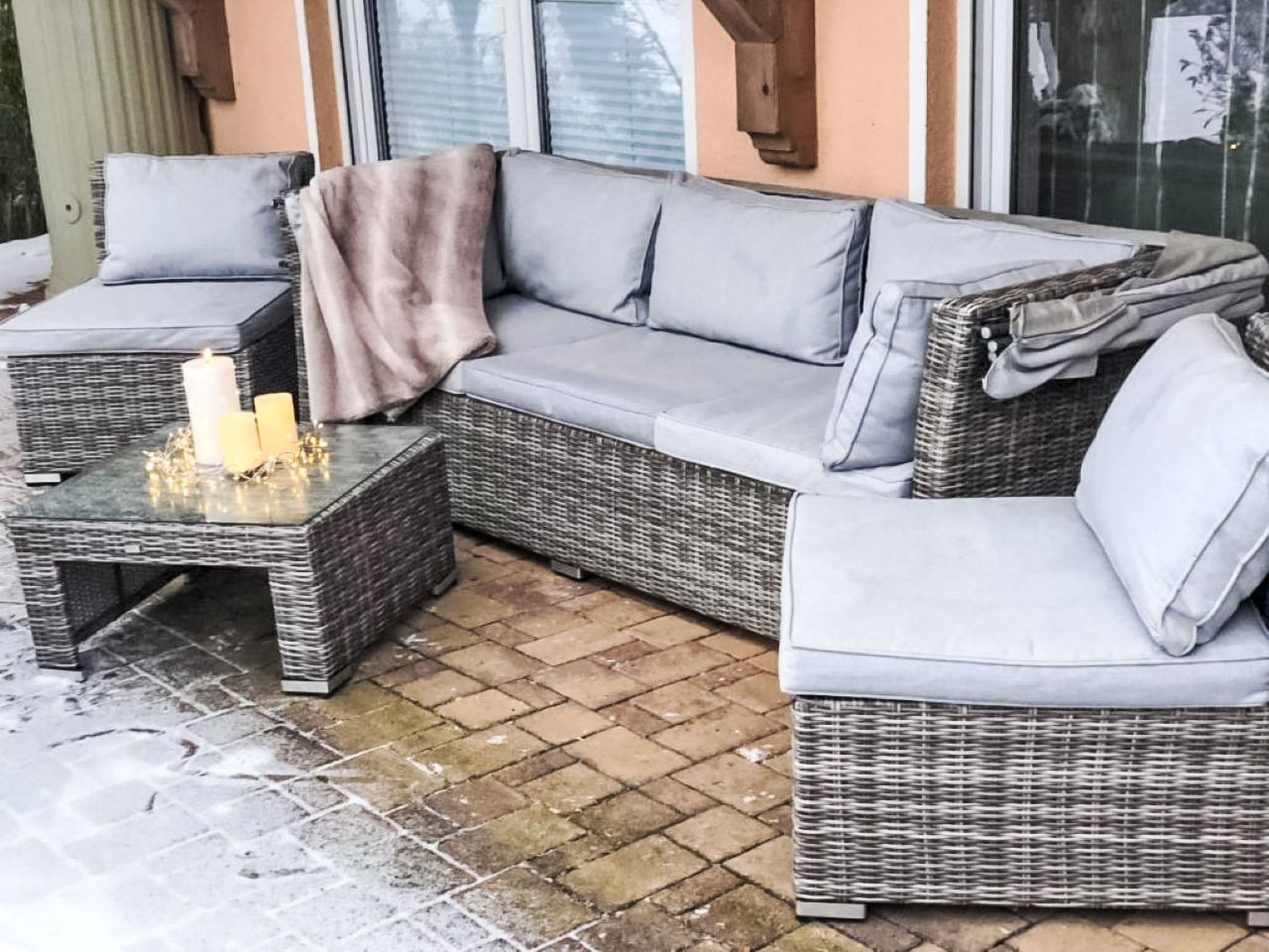 Großzügige Ferienwohnung mit Balkon