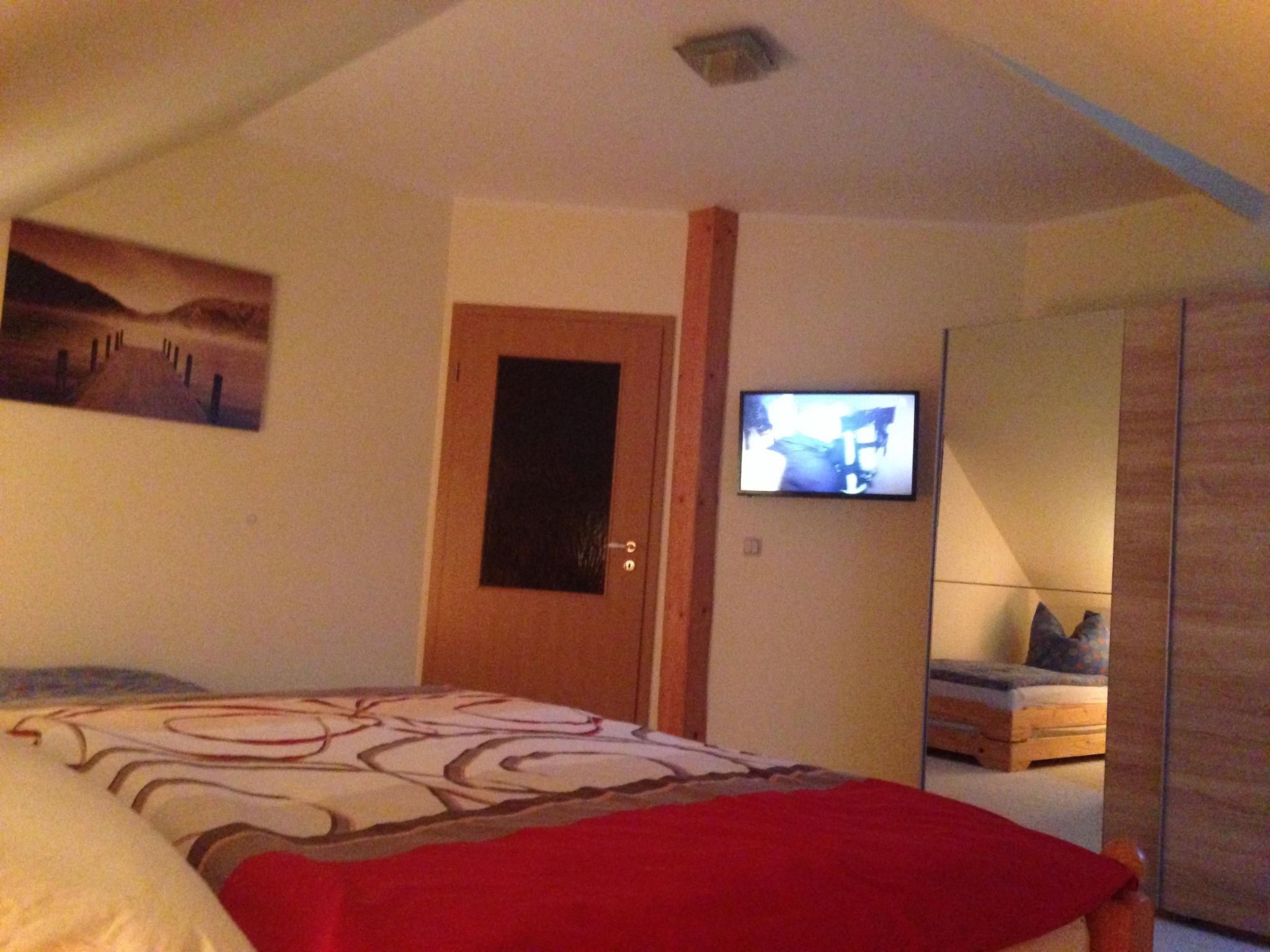 Großzügige Ferienwohnung mit Balkon-Image-tags.info