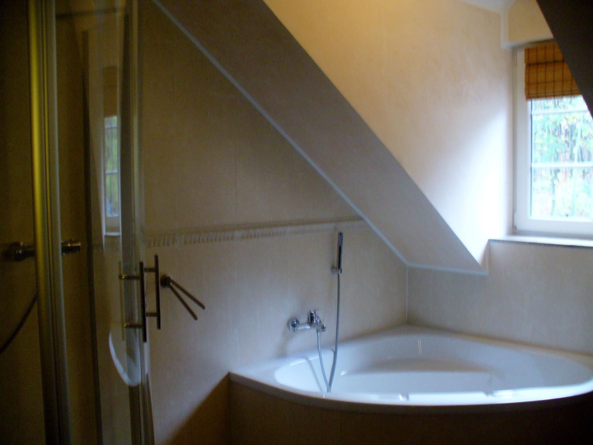 Großzügige Ferienwohnung mit Balkon-Drinnen