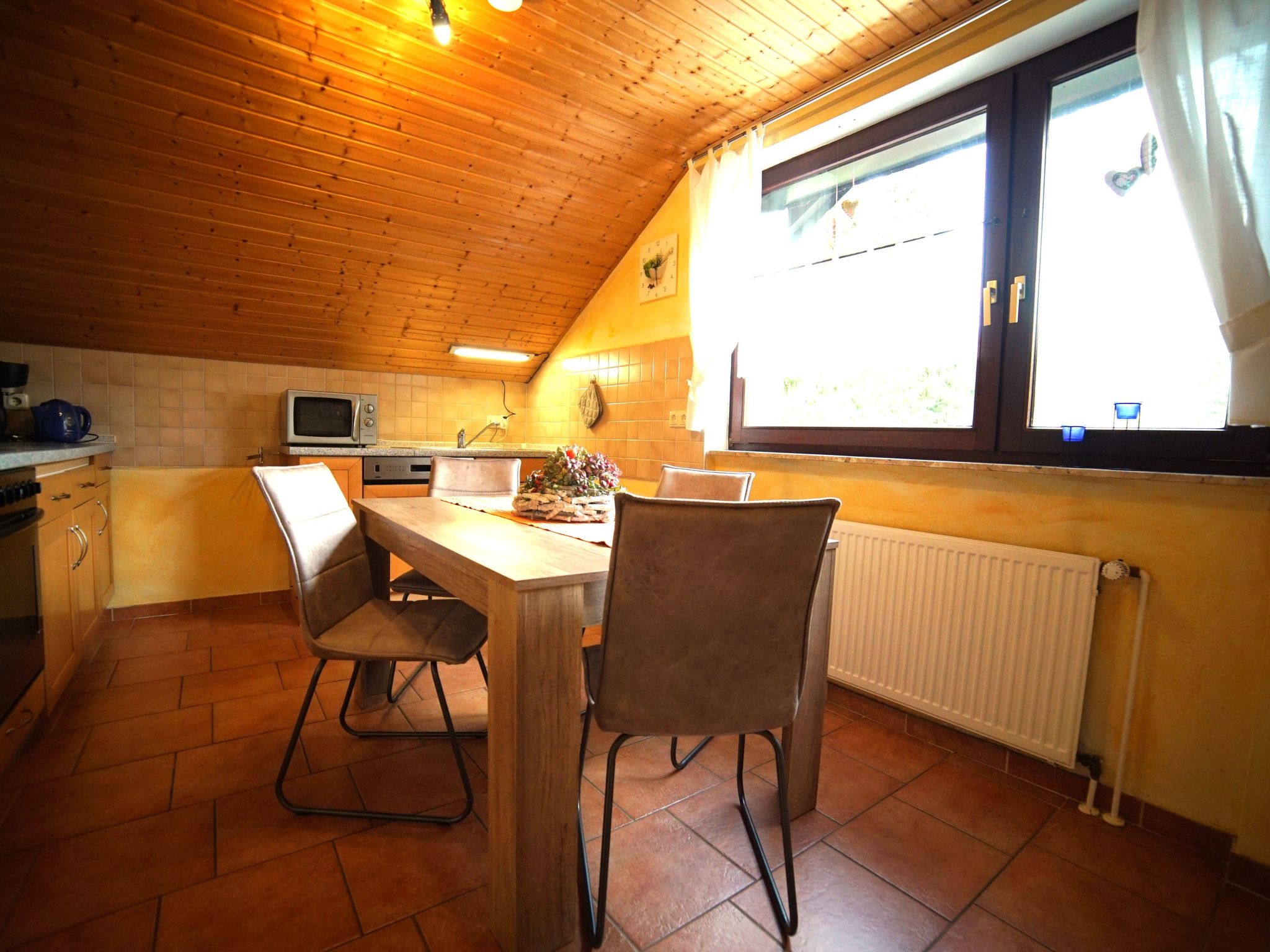 Gemütliches Appartement in Ottenhai mit Grill-Drinnen