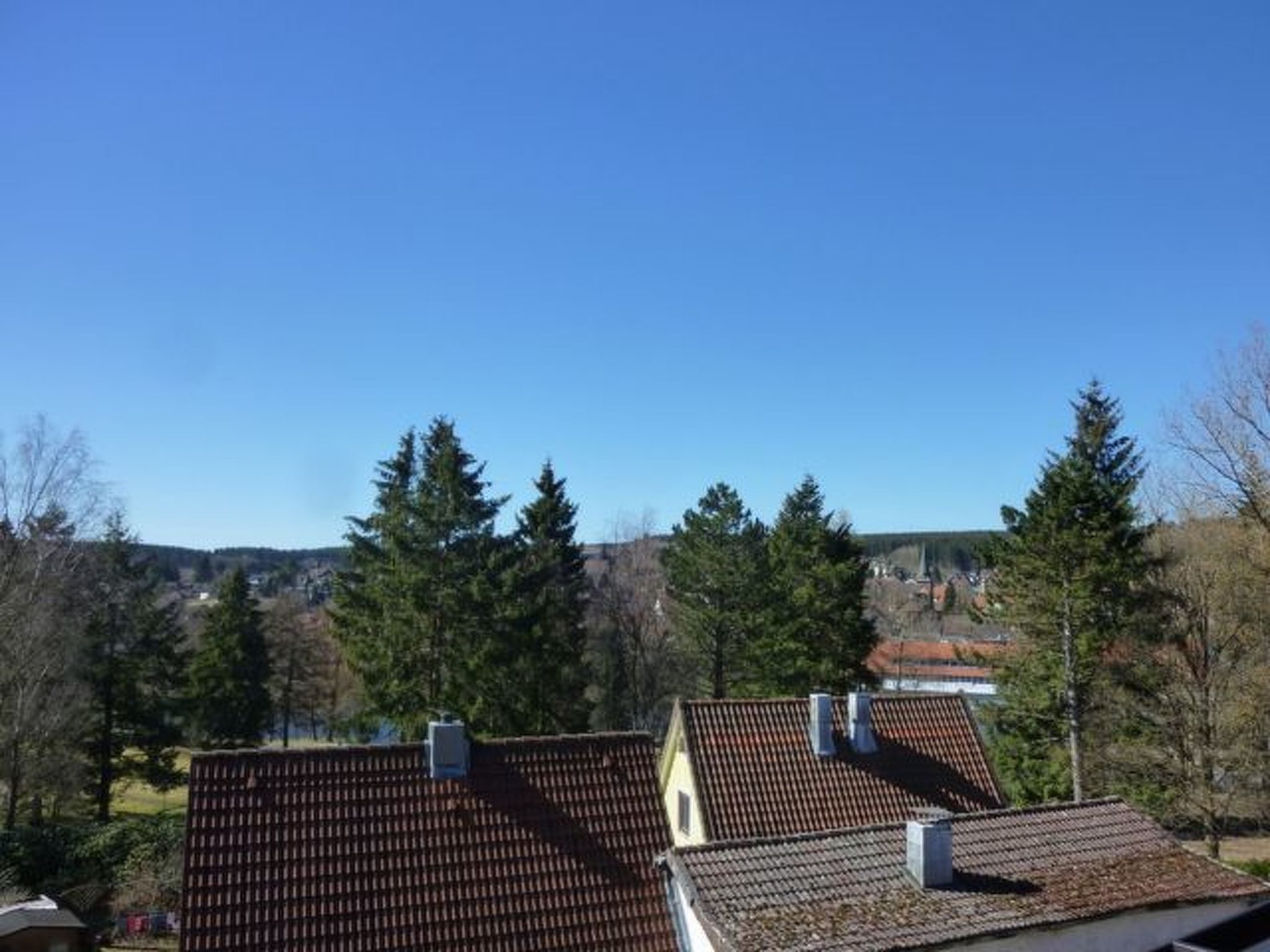 Moderne Ferienwohnung mit Balkon-Drinnen