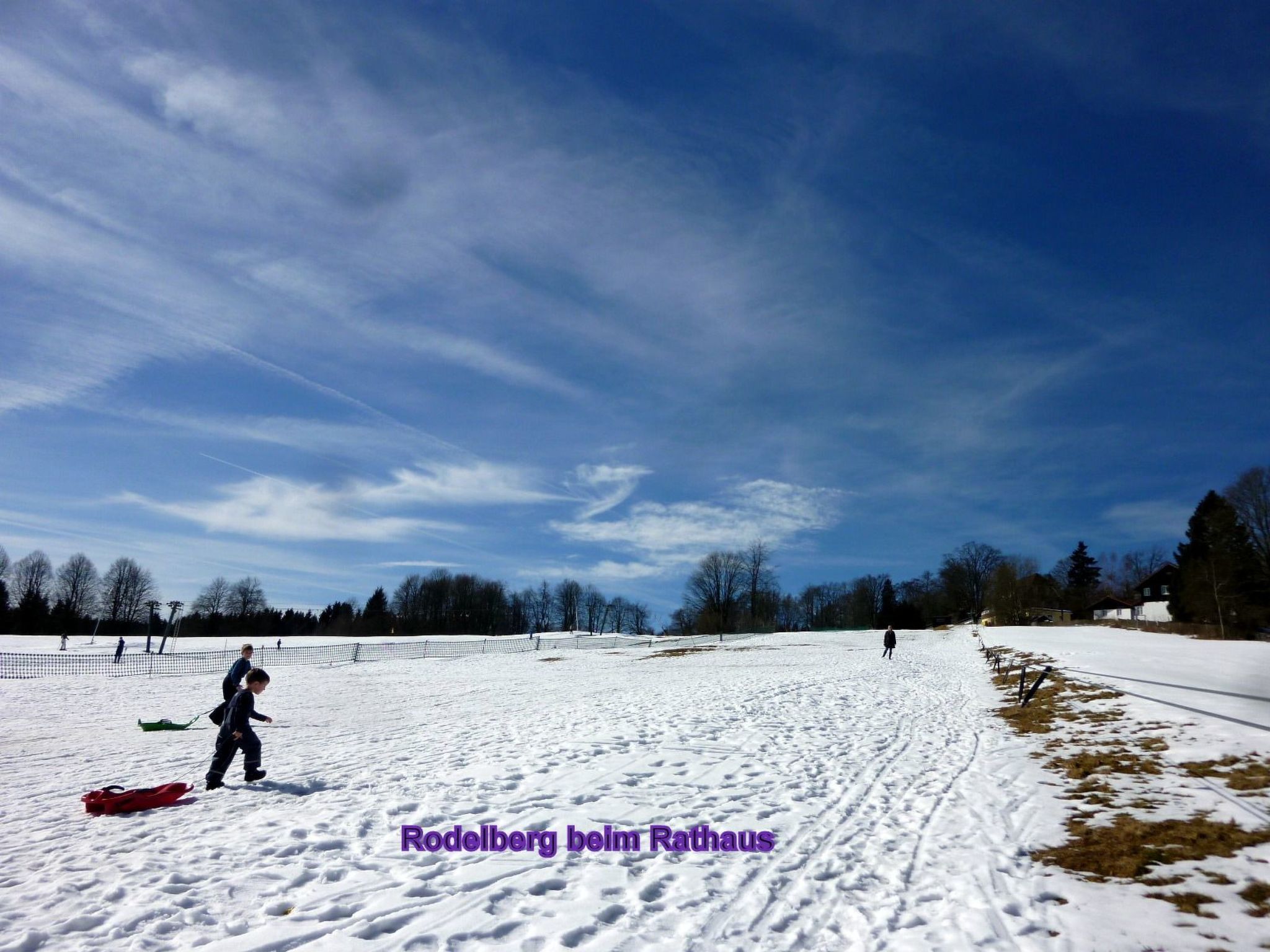 Moderne Ferienwohnung mit Balkon-Drinnen