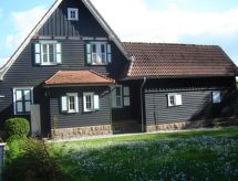 Vrijstaand vakantiehuis in Braunlage met tuin, terras en ski-in/ski-out - thumbnail 1