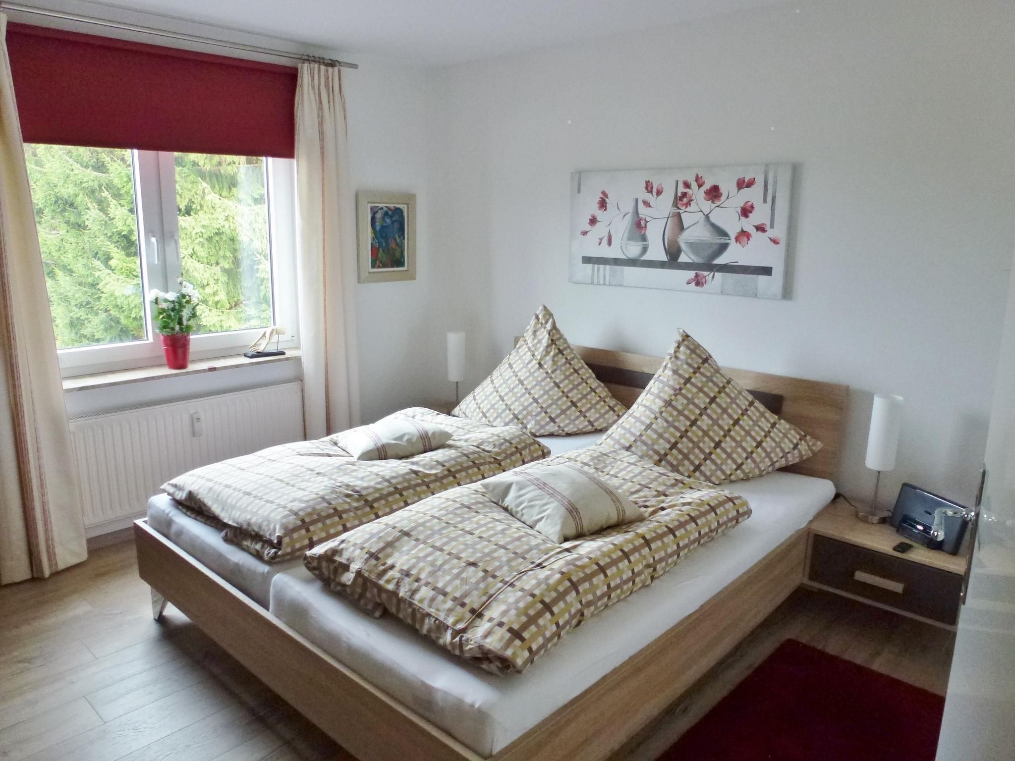 Mit Blick auf die Berge-Drinnen