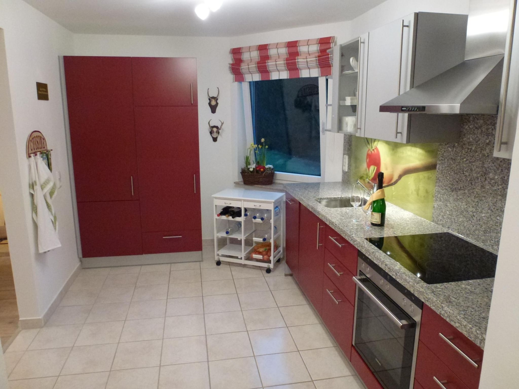 Mit Blick auf die Berge-Drinnen