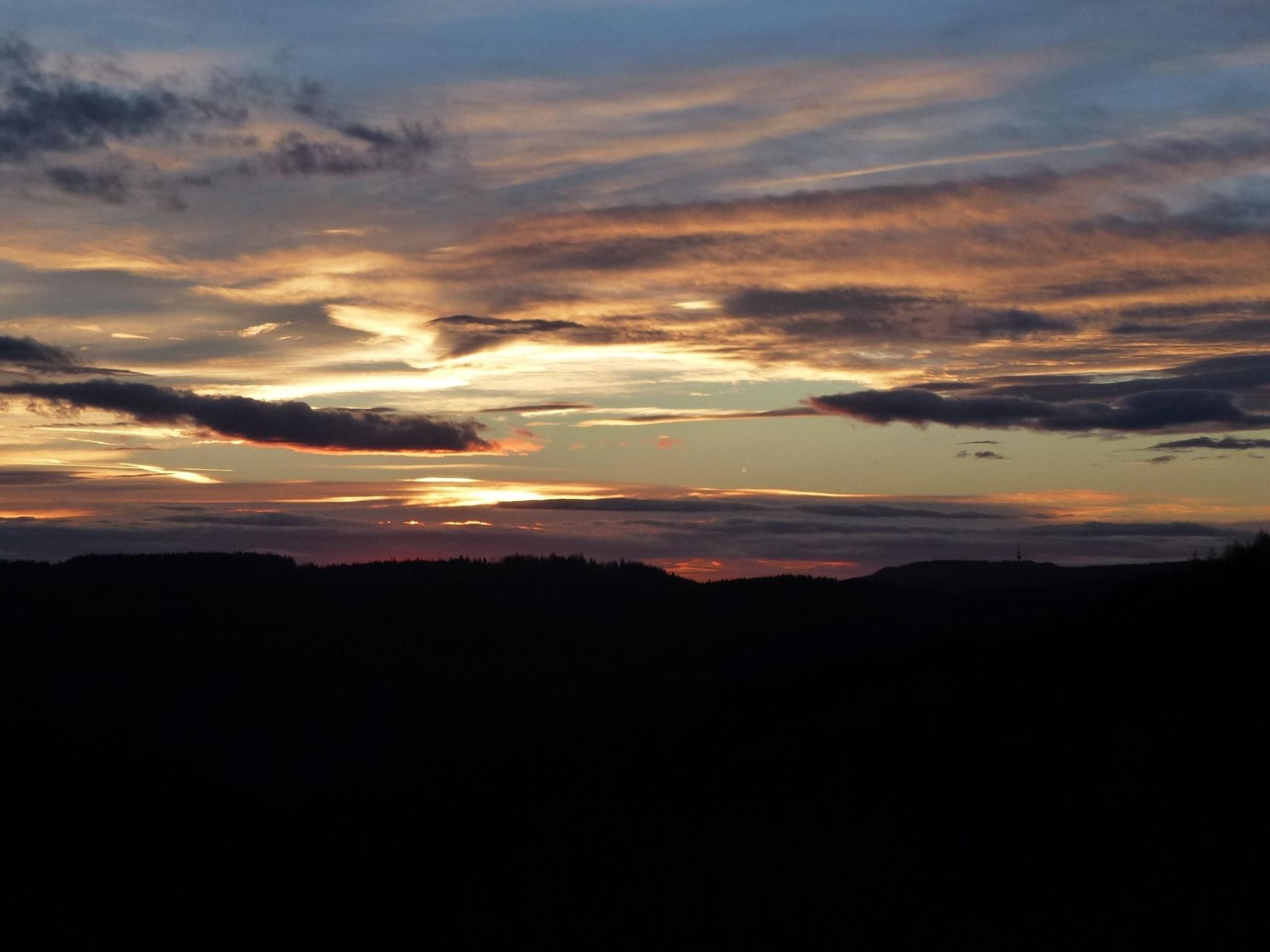 Mit Blick auf die Berge-Drinnen