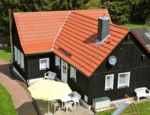 mit Spielplatz, Garten und Fernsicht