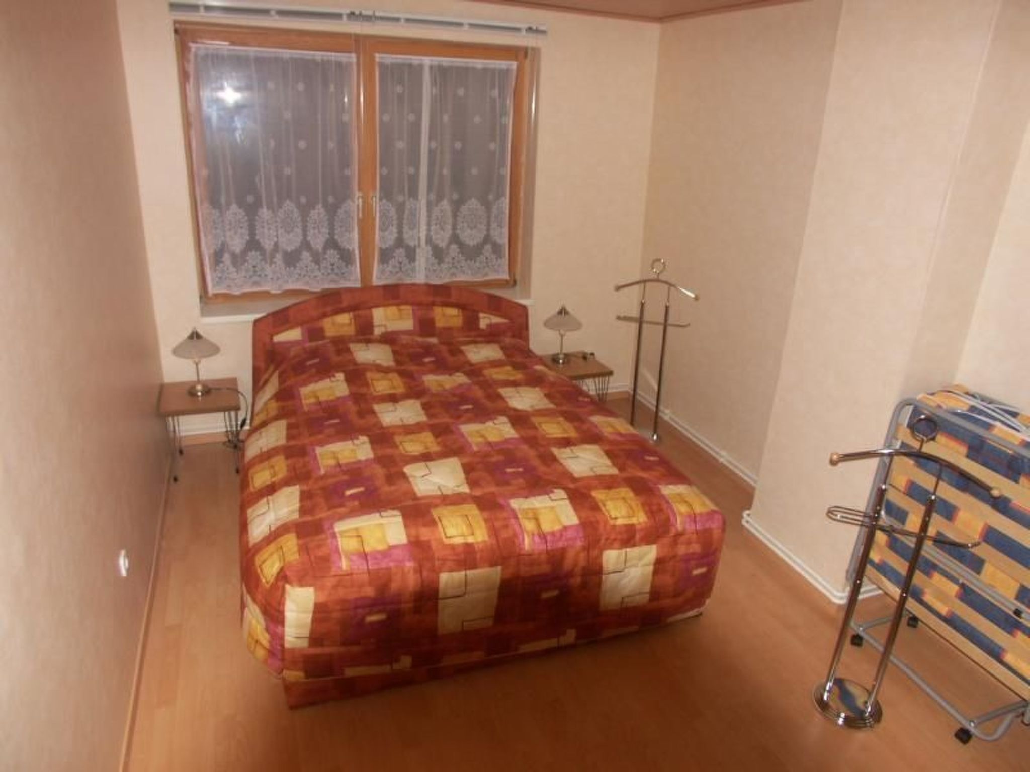 Mit Spielplatz, Garten und Fernsicht-Drinnen