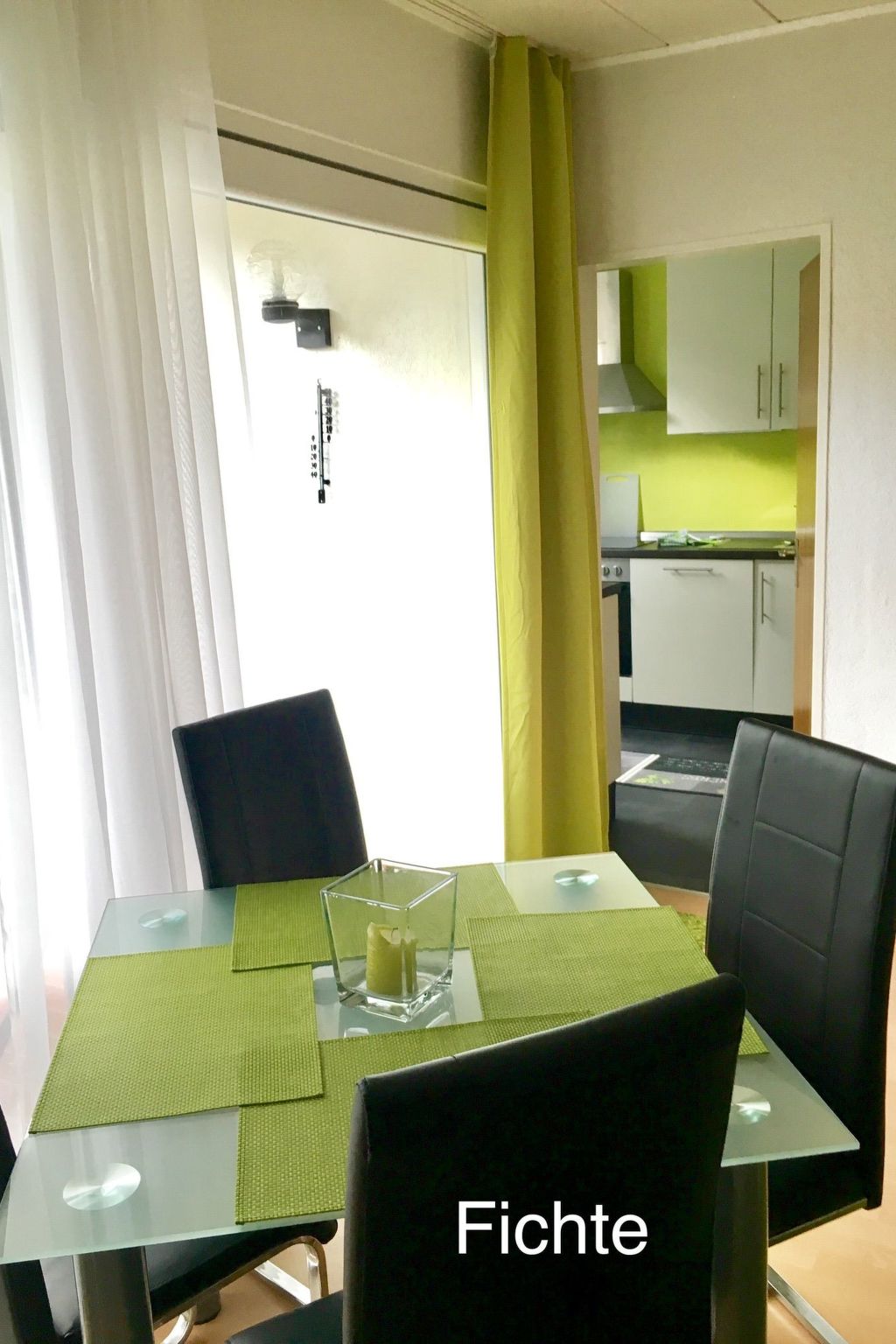 Für zwei bis vier Personen, WLAN-Image-tags.info