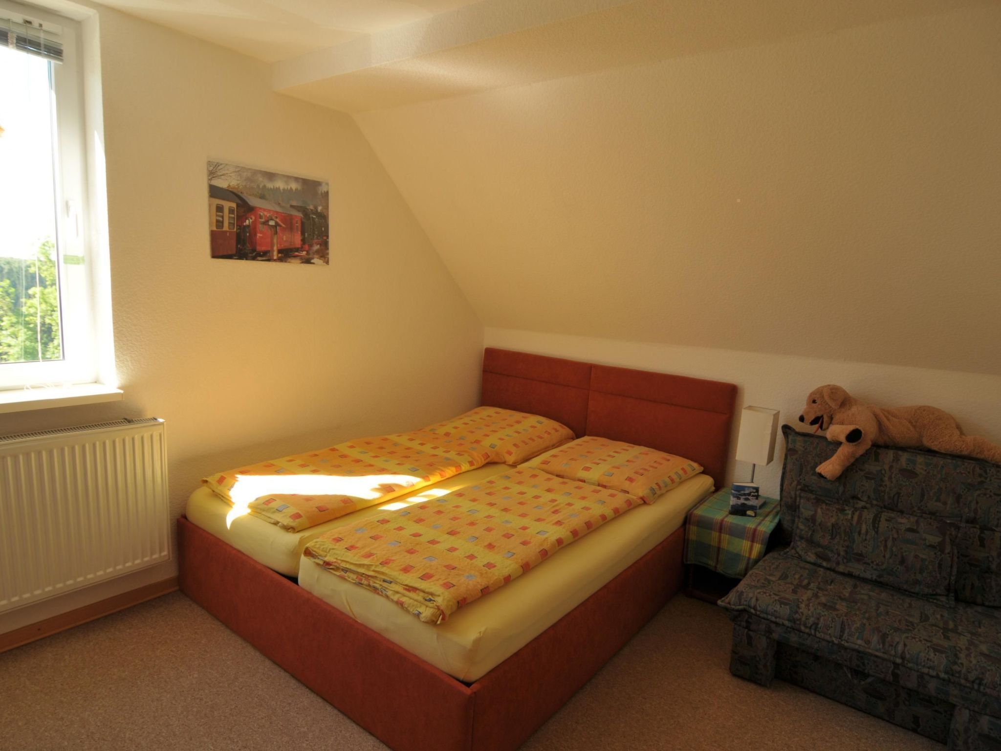 Mit herrlicher Aussicht in die Berge-Drinnen