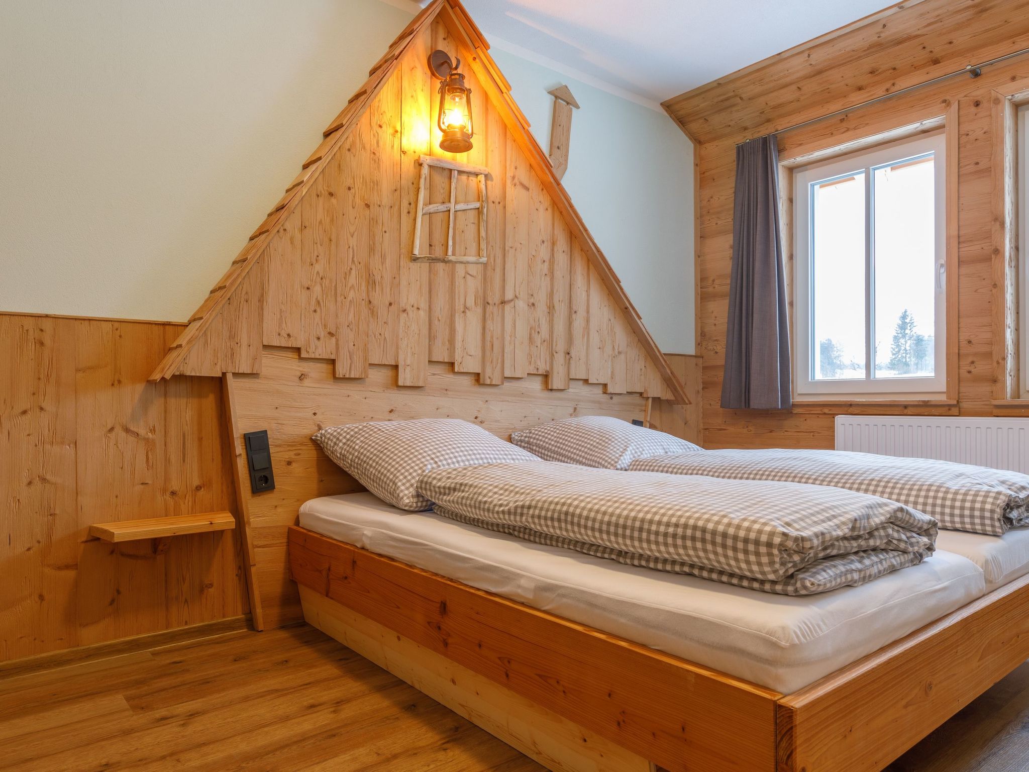 Bergwiesenalm-Drinnen