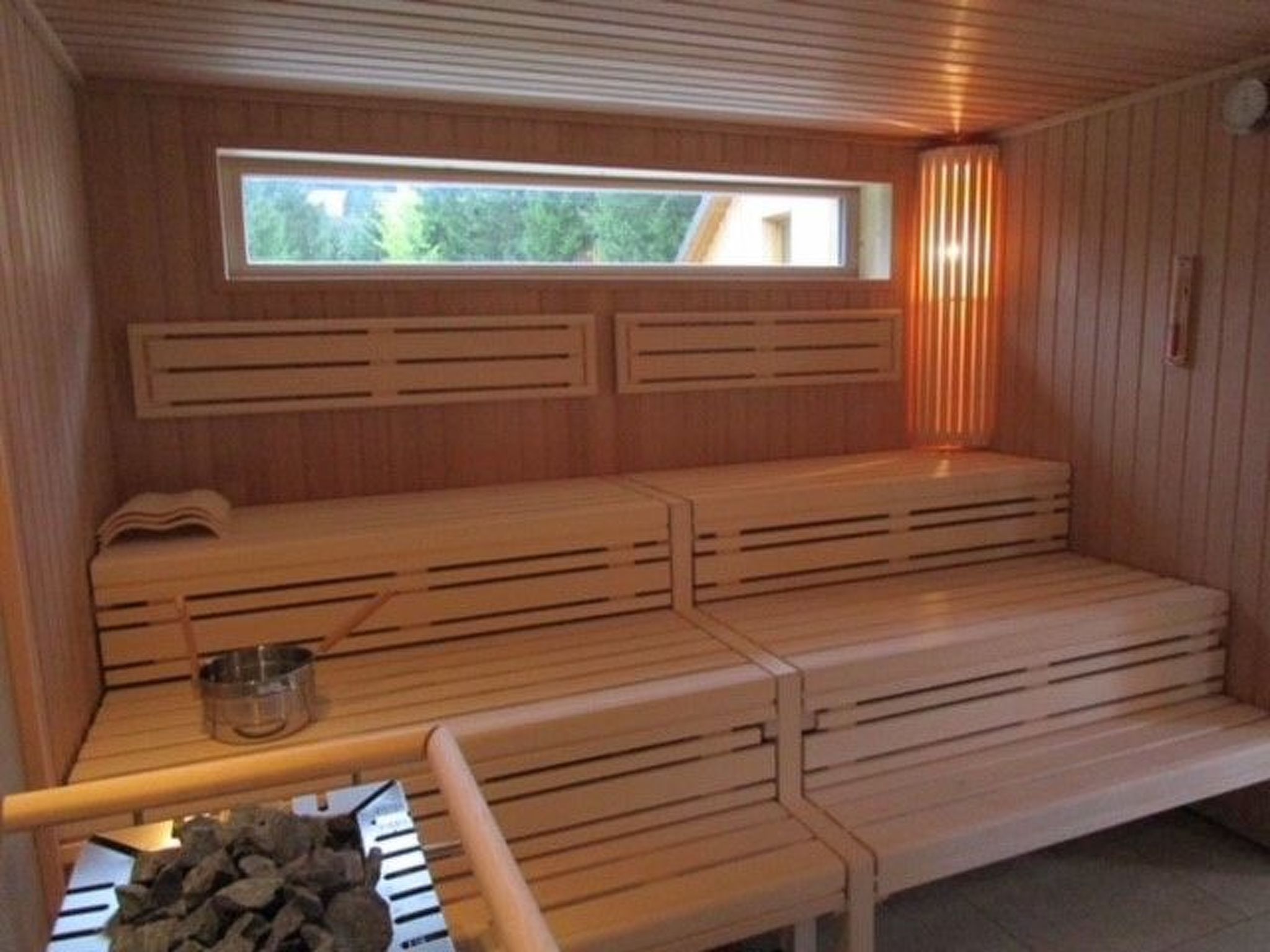 Urgemütliche Gruppenhütte mit Gartensauna