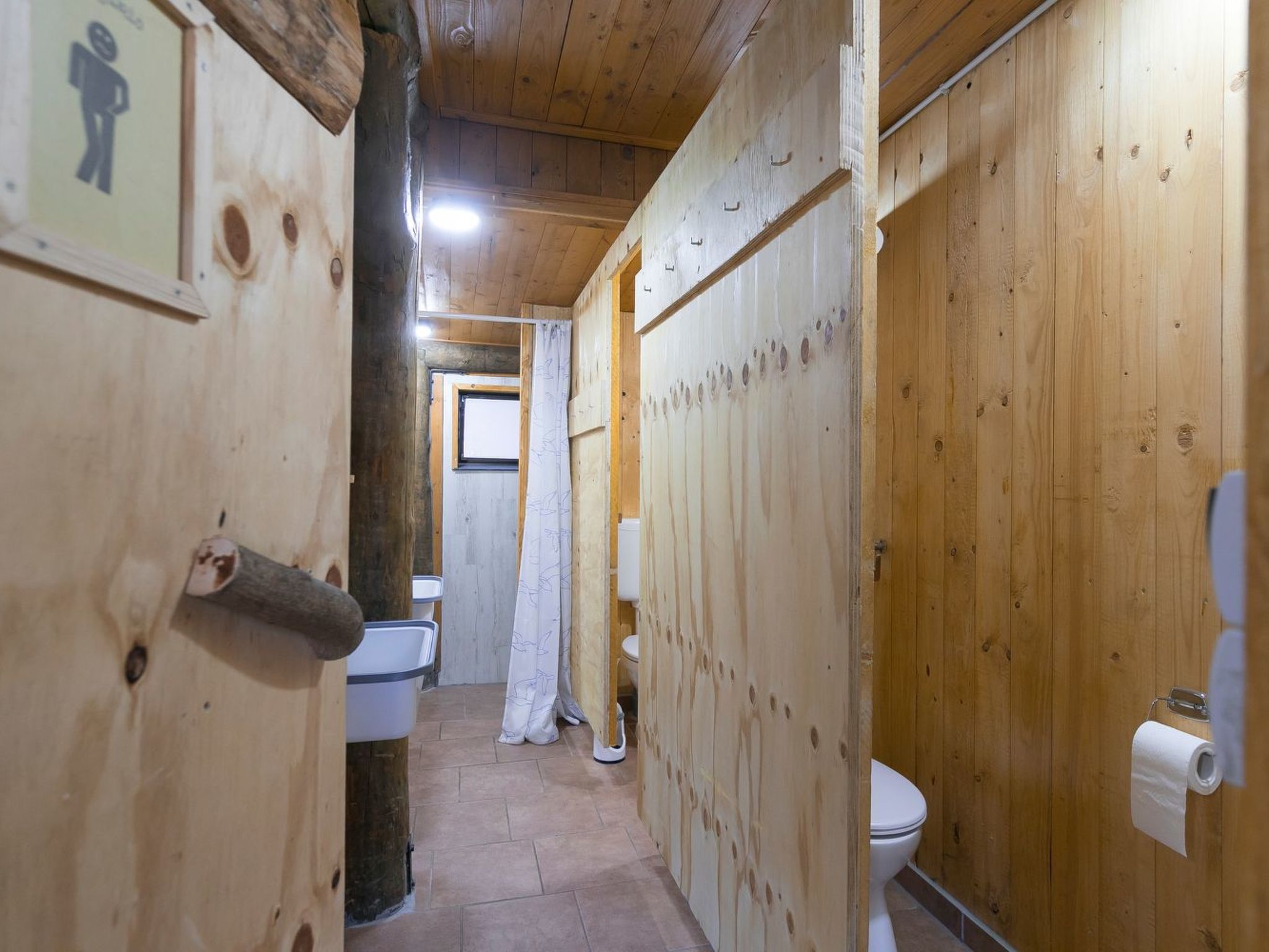 Gruppenhütte-Binnen