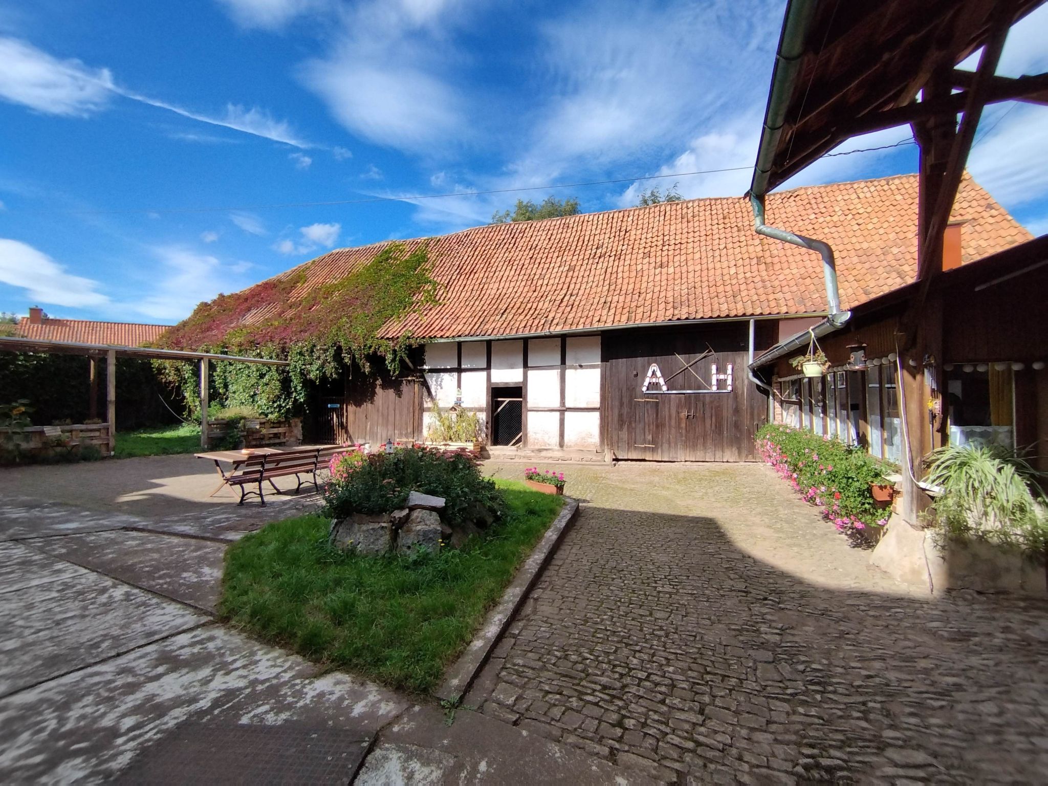 -Hof Südharz , ehemaliger Bauernhof-Drinnen