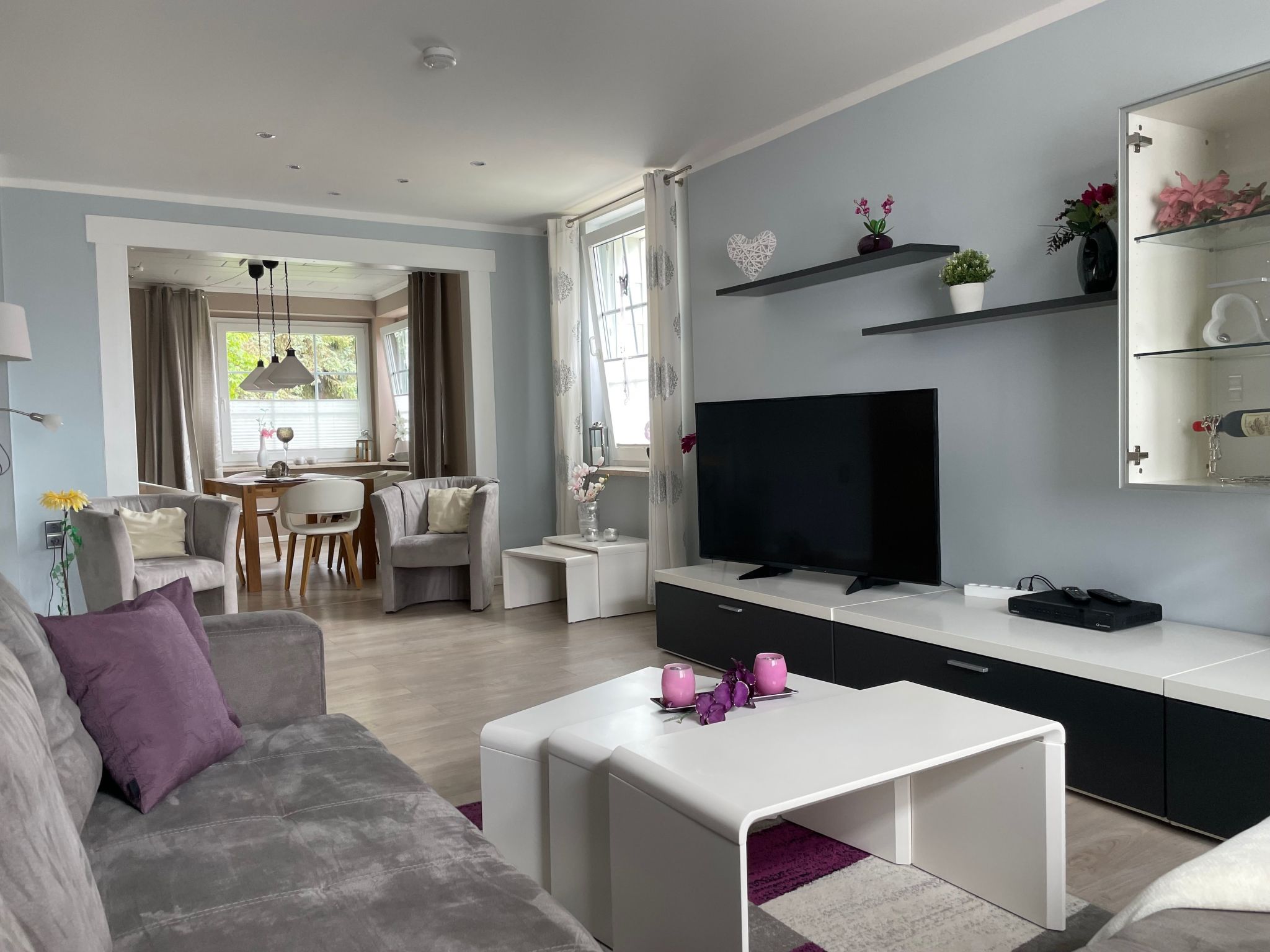 Modernes, gemütliches Ferienhaus mit Terrasse und Garten