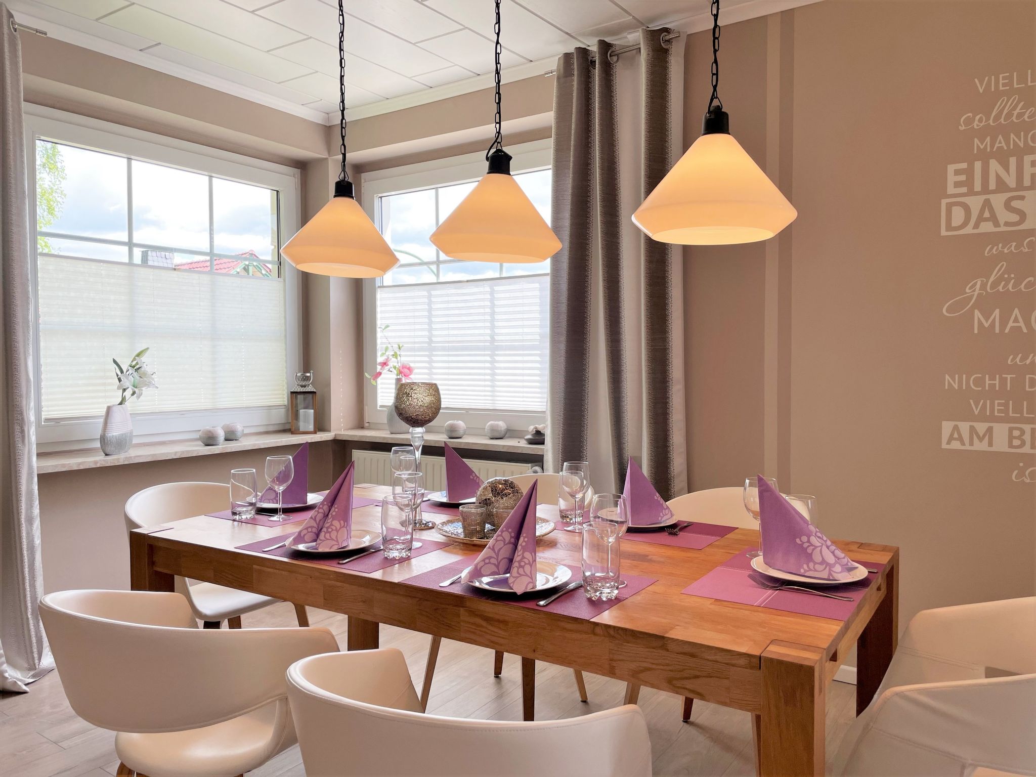 Modernes, gemütliches Ferienhaus mit Terrasse und Garten-Drinnen