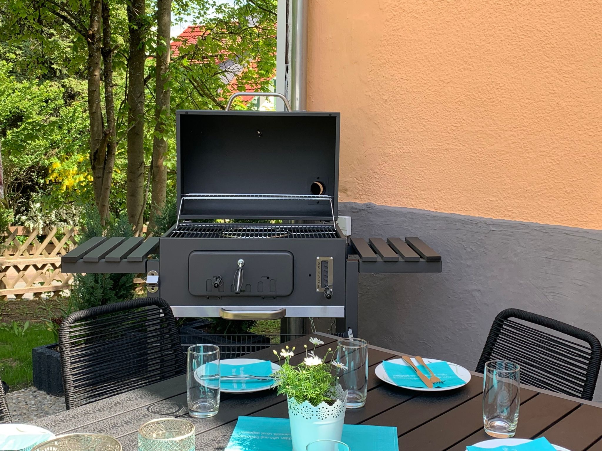 Modernes, gemütliches Ferienhaus mit Terrasse und Garten-Drinnen