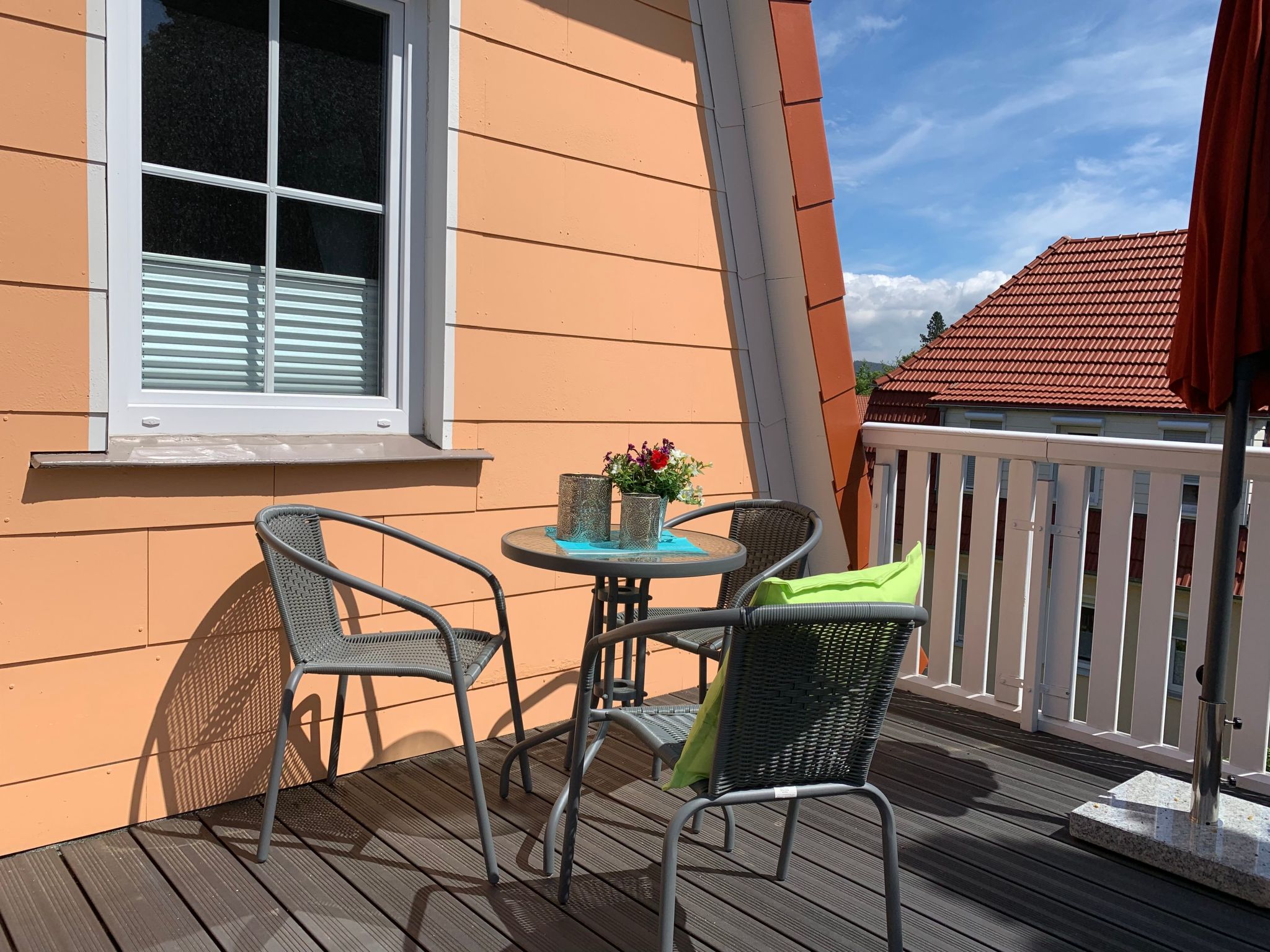 Modernes, gemütliches Ferienhaus mit Terrasse und Garten-Drinnen