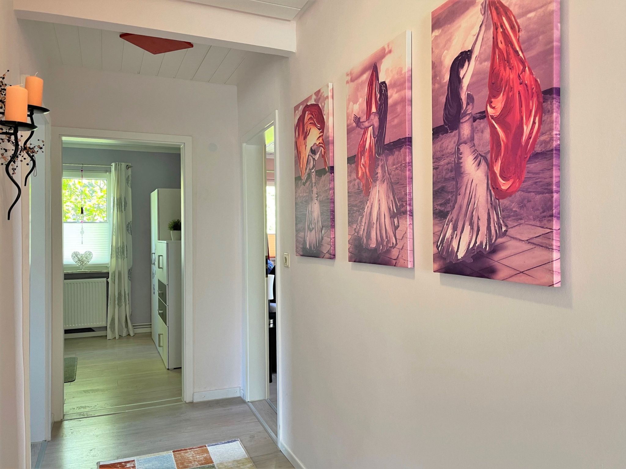 Modernes, gemütliches Ferienhaus mit Terrasse und Garten-Drinnen