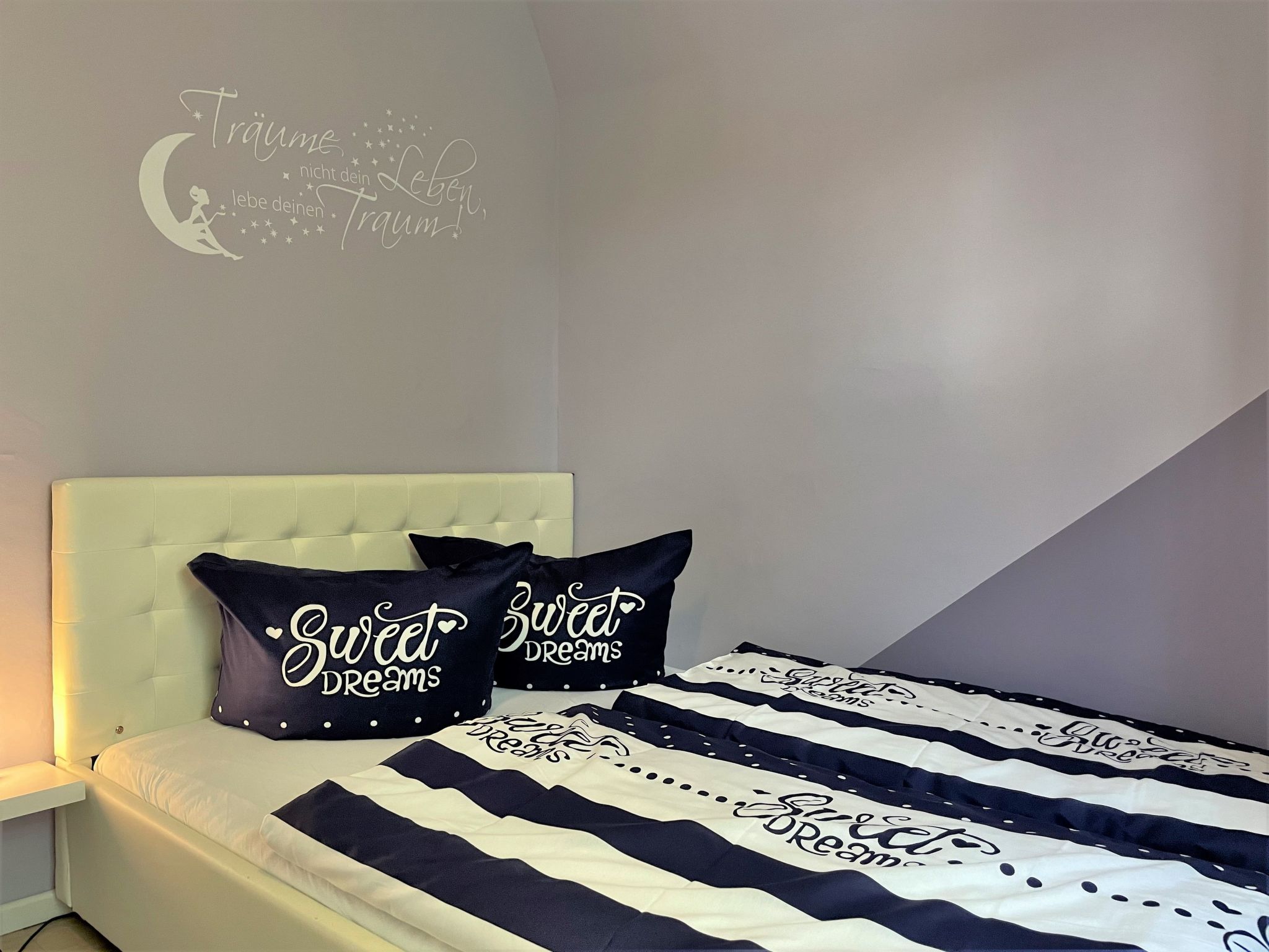 Modernes, gemütliches Ferienhaus mit Terrasse und Garten-Drinnen