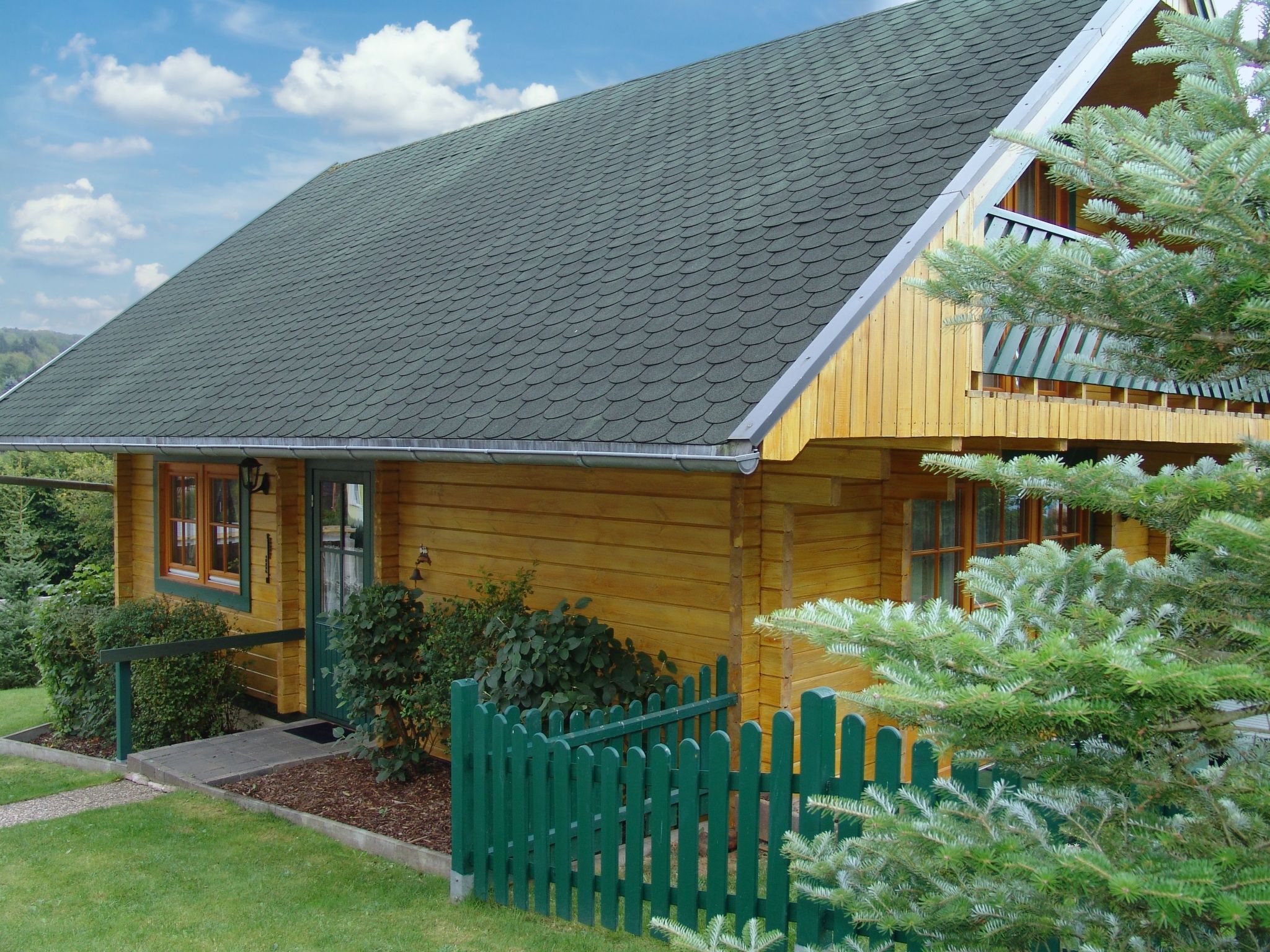 Wunderschönes Blockhaus mit Terrasse-Drinnen