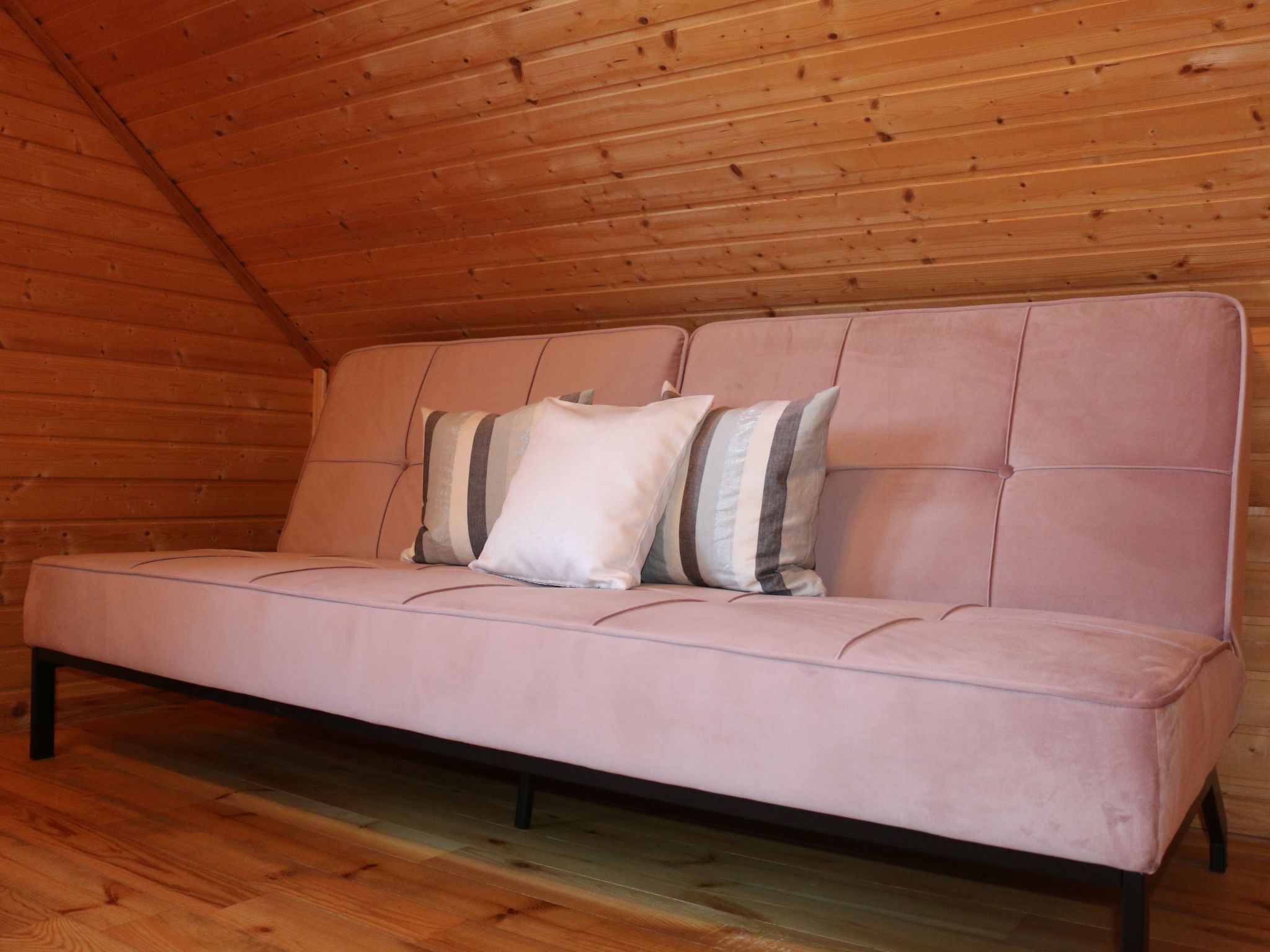 Wunderschönes Blockhaus mit Terrasse-Drinnen