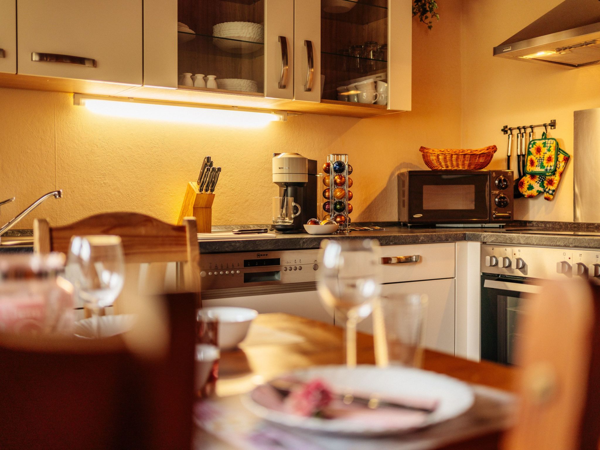 Wunderschönes Blockhaus mit Terrasse-Drinnen