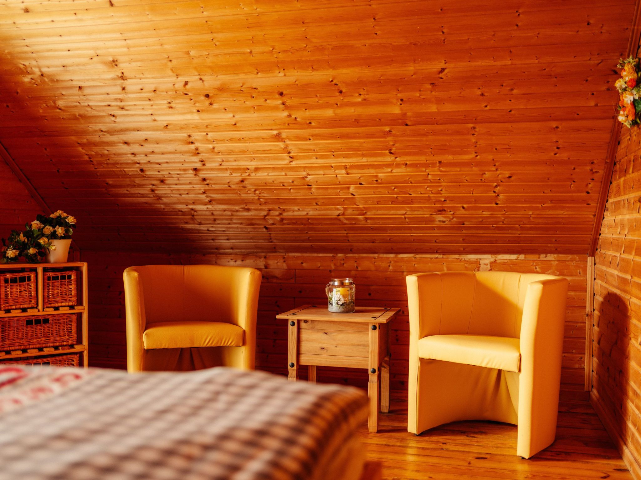 Wunderschönes Blockhaus mit Terrasse-Drinnen