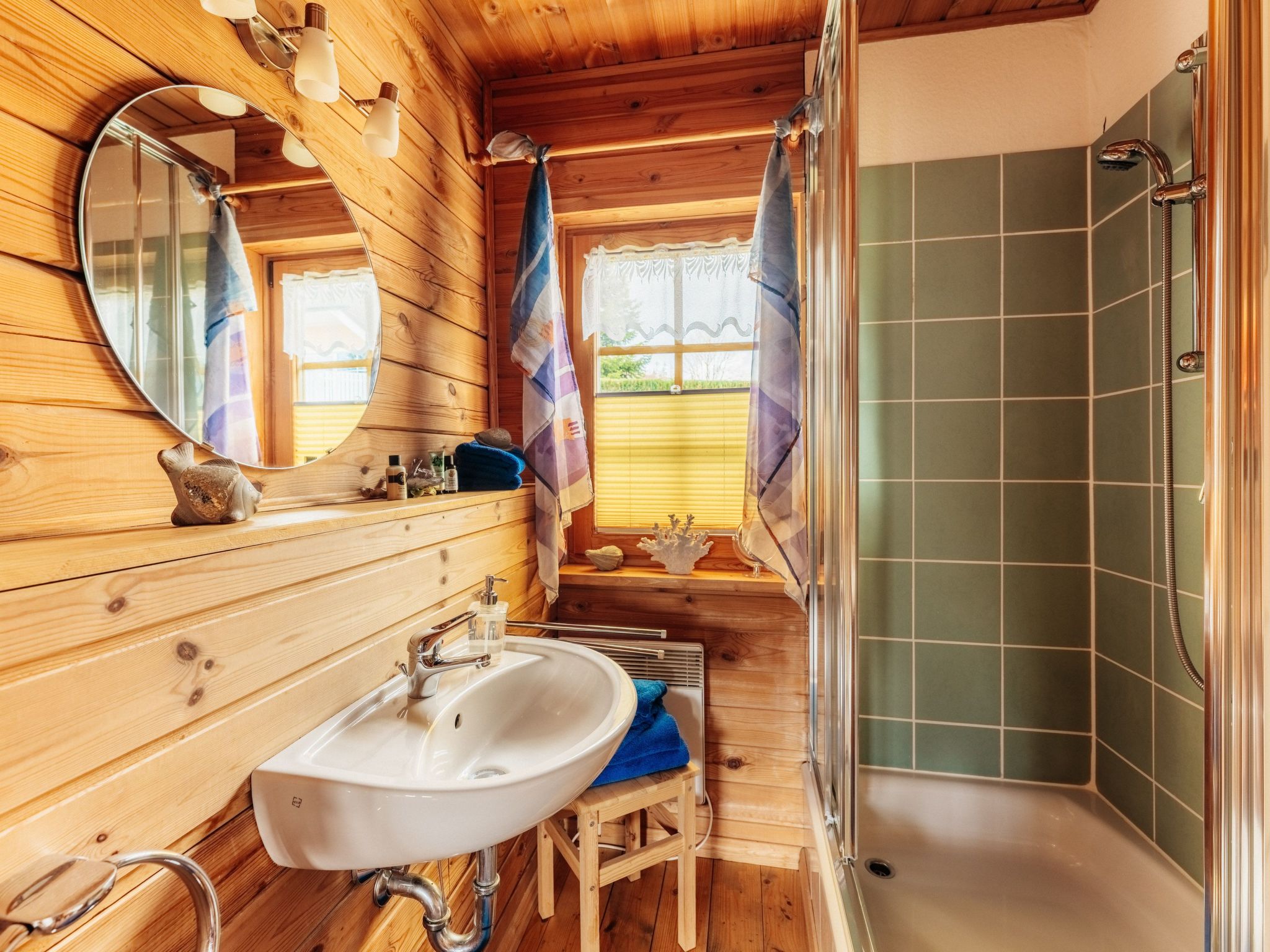 Idyllisch gelegenes Blockhaus - Hunde willkommen-Drinnen