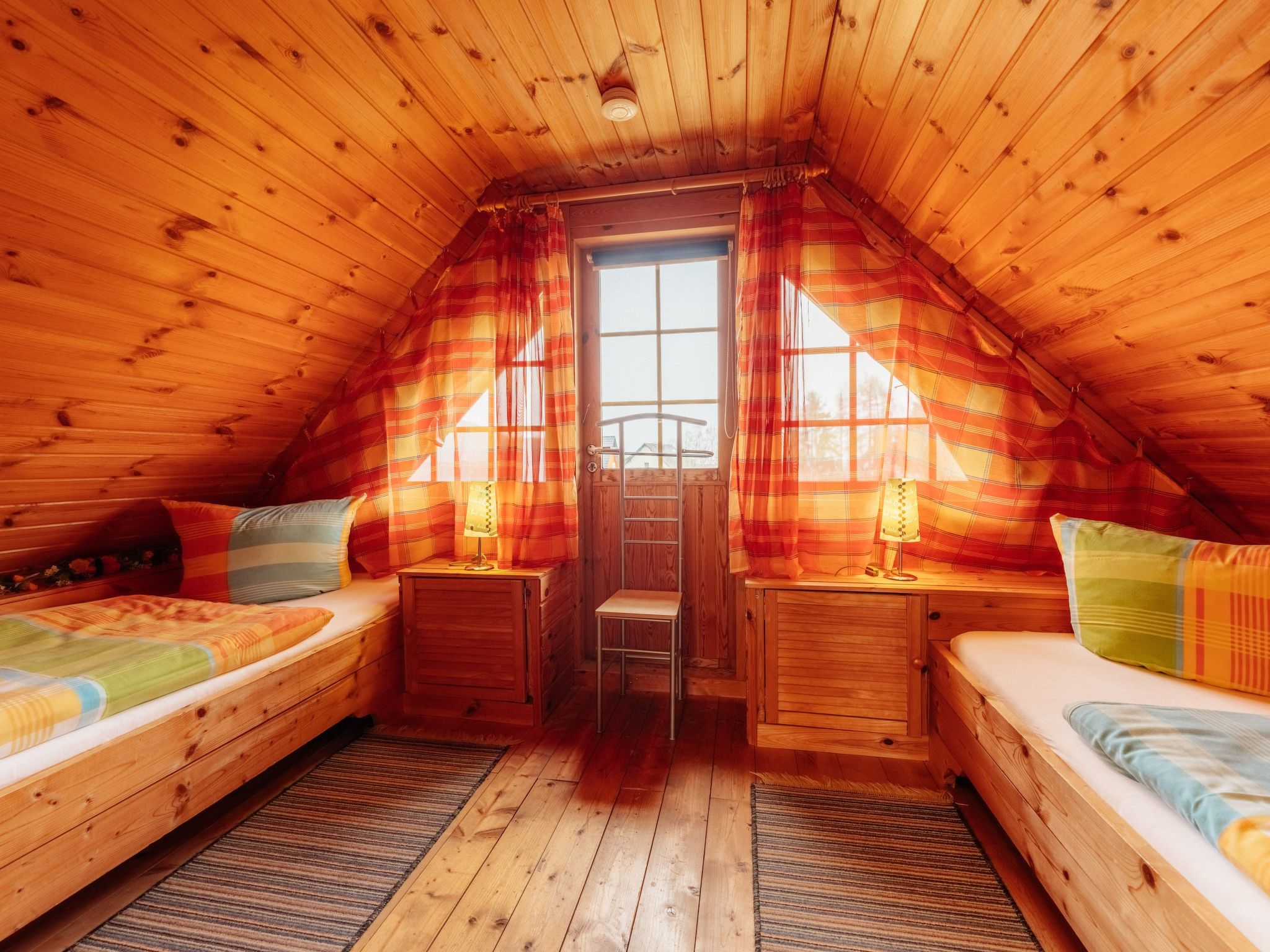 Idyllisch gelegenes Blockhaus - Hunde willkommen-Drinnen