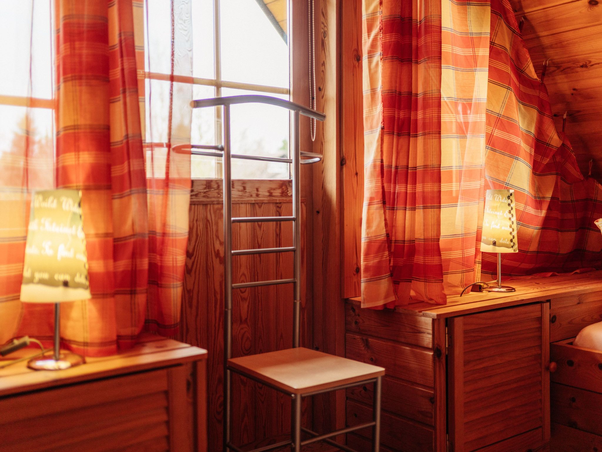 Idyllisch gelegenes Blockhaus - Hunde willkommen-Drinnen