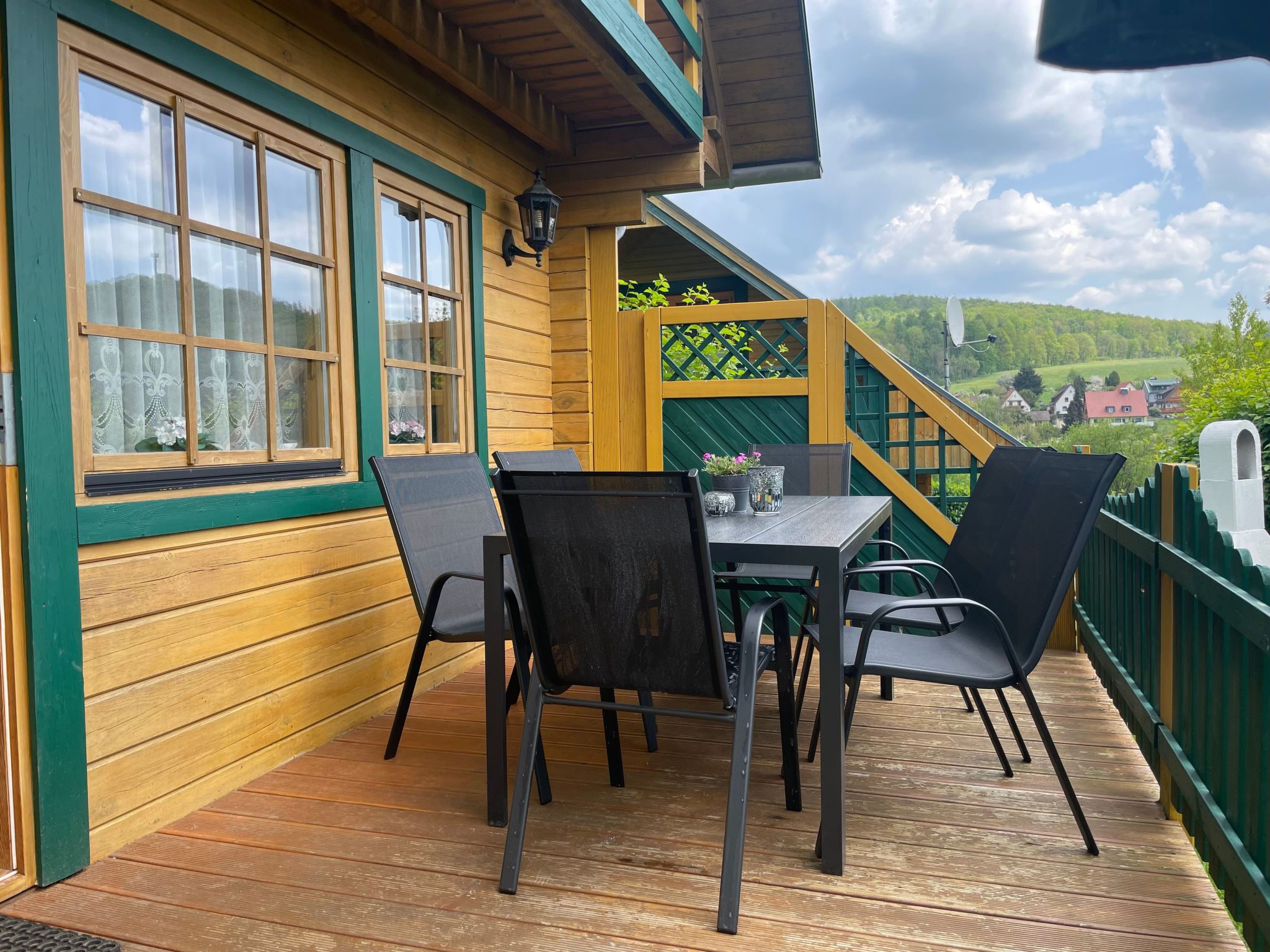 Idyllisch gelegenes Blockhaus - Hunde willkommen-Drinnen