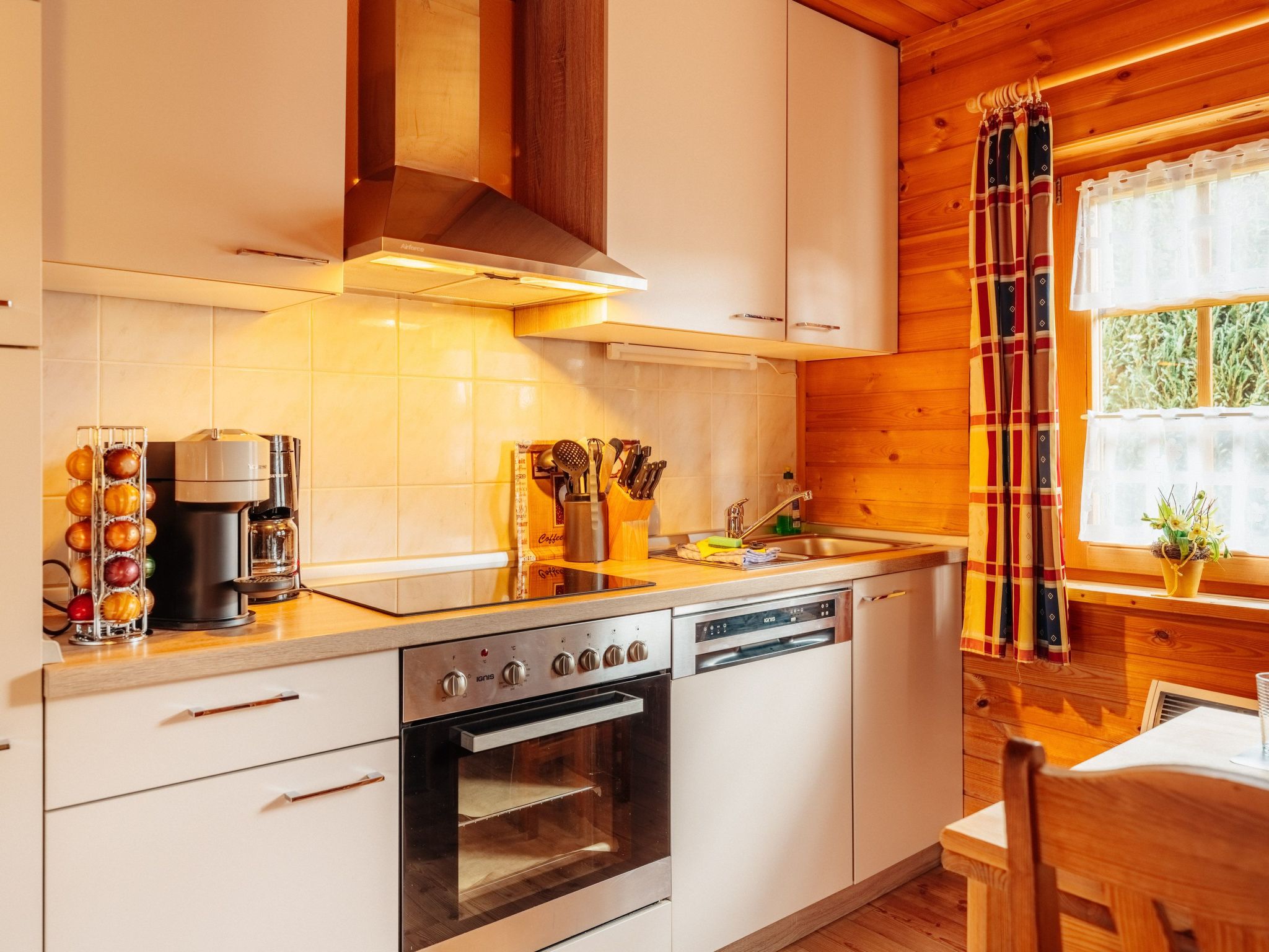 In Steina mit Kleinem Balkon-Drinnen