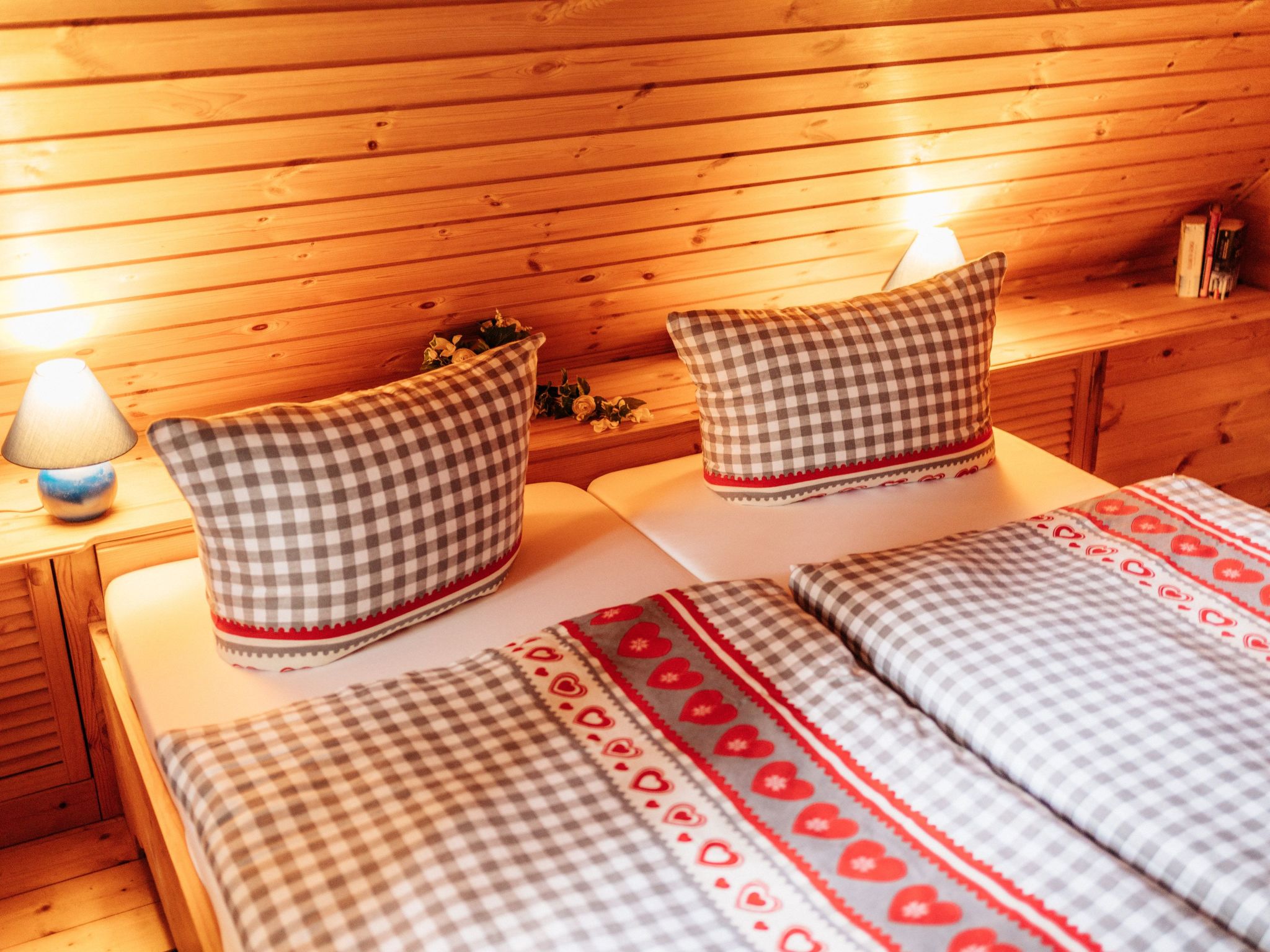 In Steina mit Kleinem Balkon-Drinnen