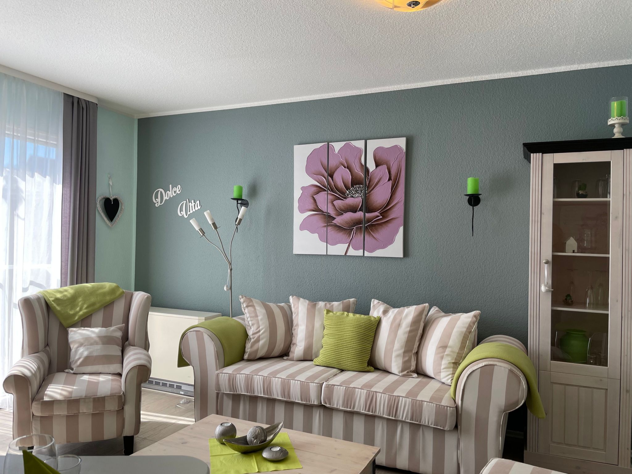 Modernes Ferienhaus mit Terrasse und Garten-Binnen