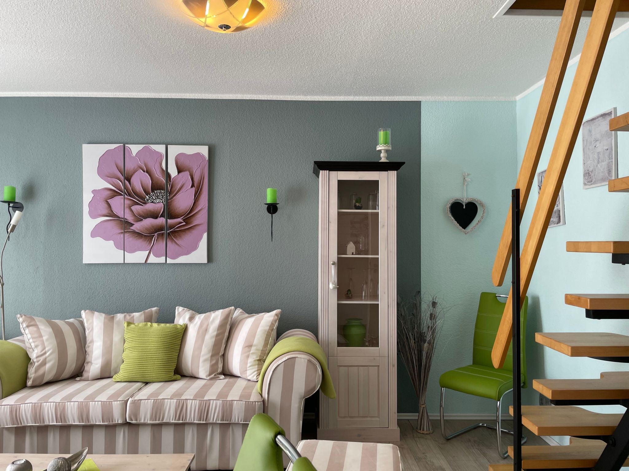 Modernes Ferienhaus mit Terrasse und Garten-Binnen