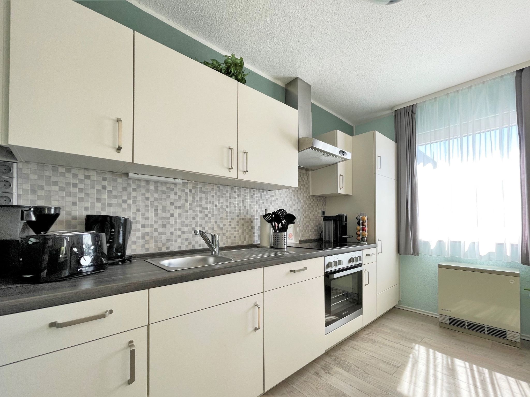 Modernes Ferienhaus mit Terrasse und Garten-Binnen