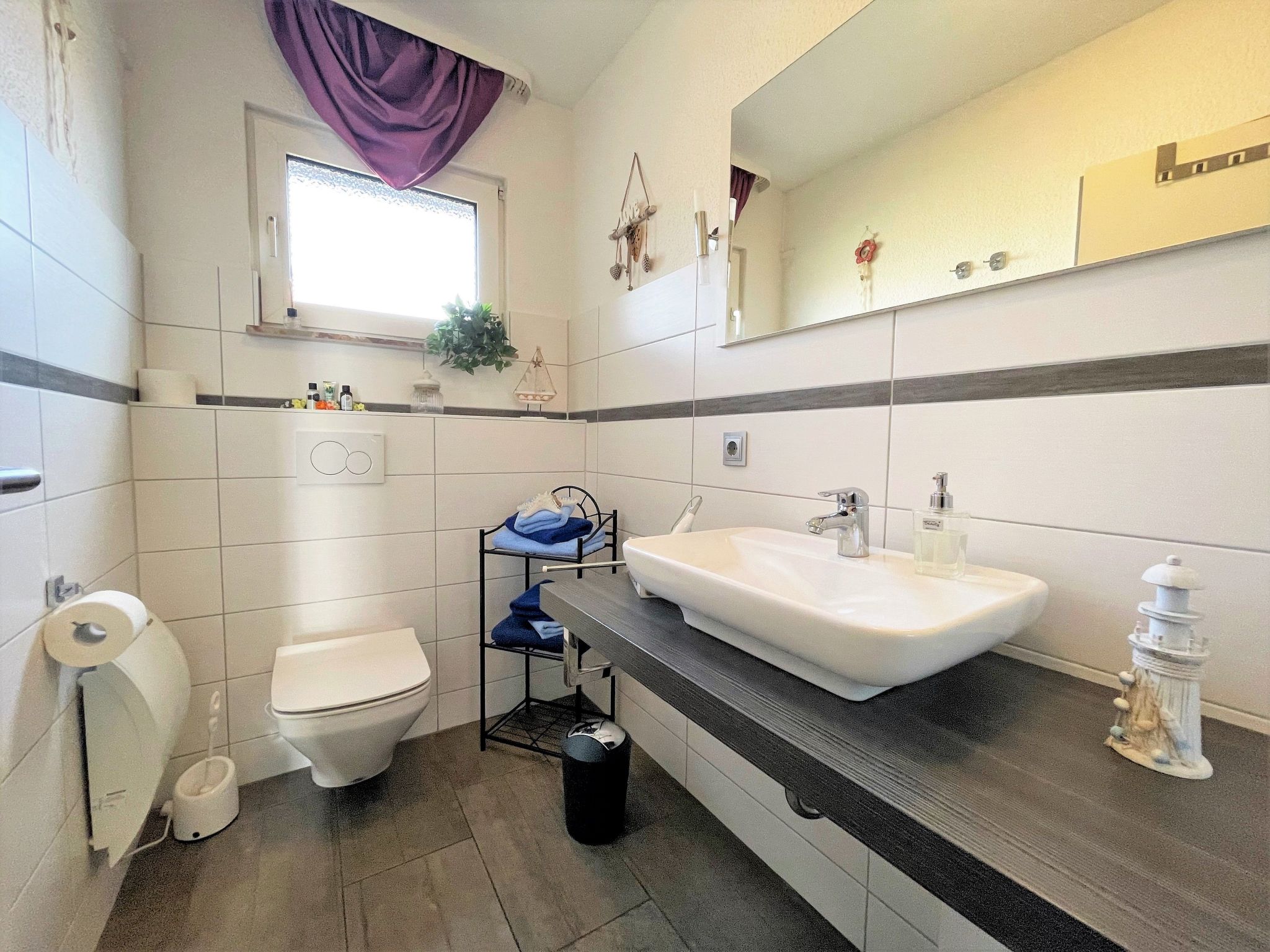 Modernes Ferienhaus mit Terrasse und Garten-Binnen