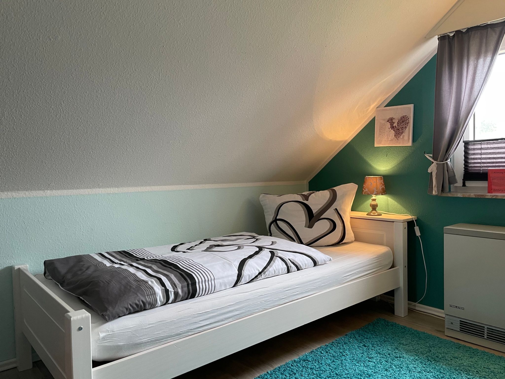 Modernes Ferienhaus mit Terrasse und Garten