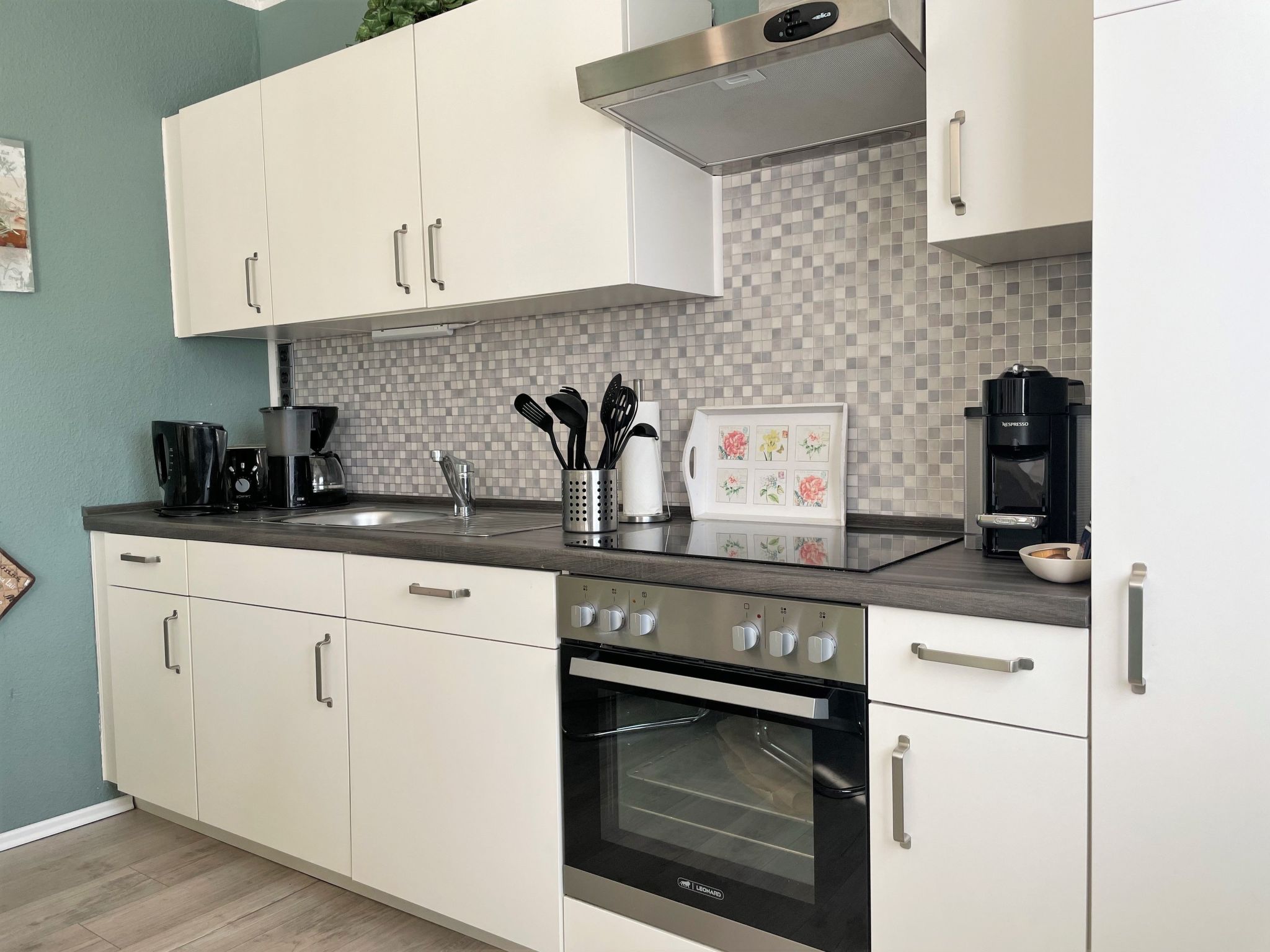 Modernes Ferienhaus mit Terrasse und Garten-Binnen