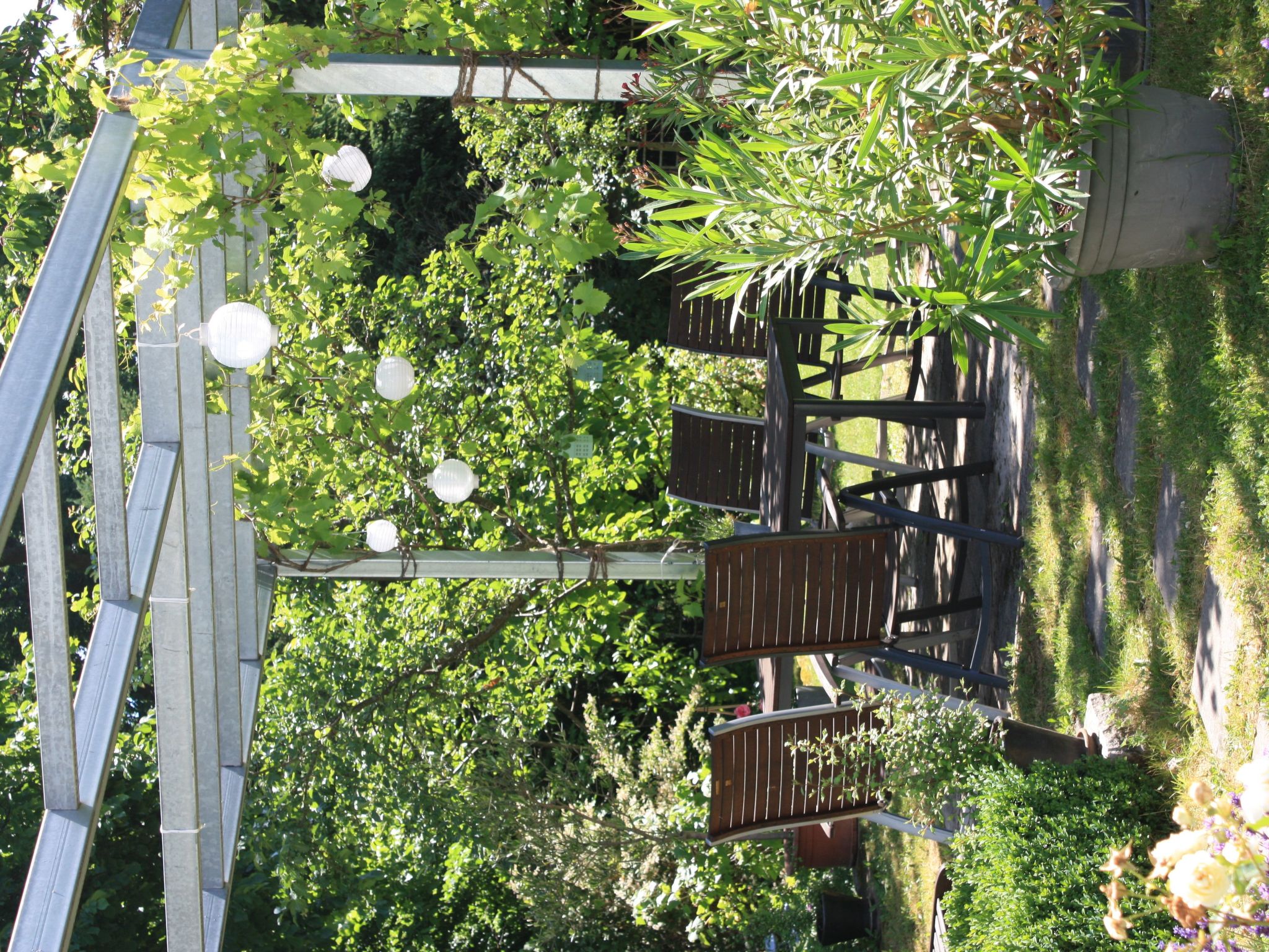 Wohlfühloase für Natur- und Gartenliebhaber-Drinnen