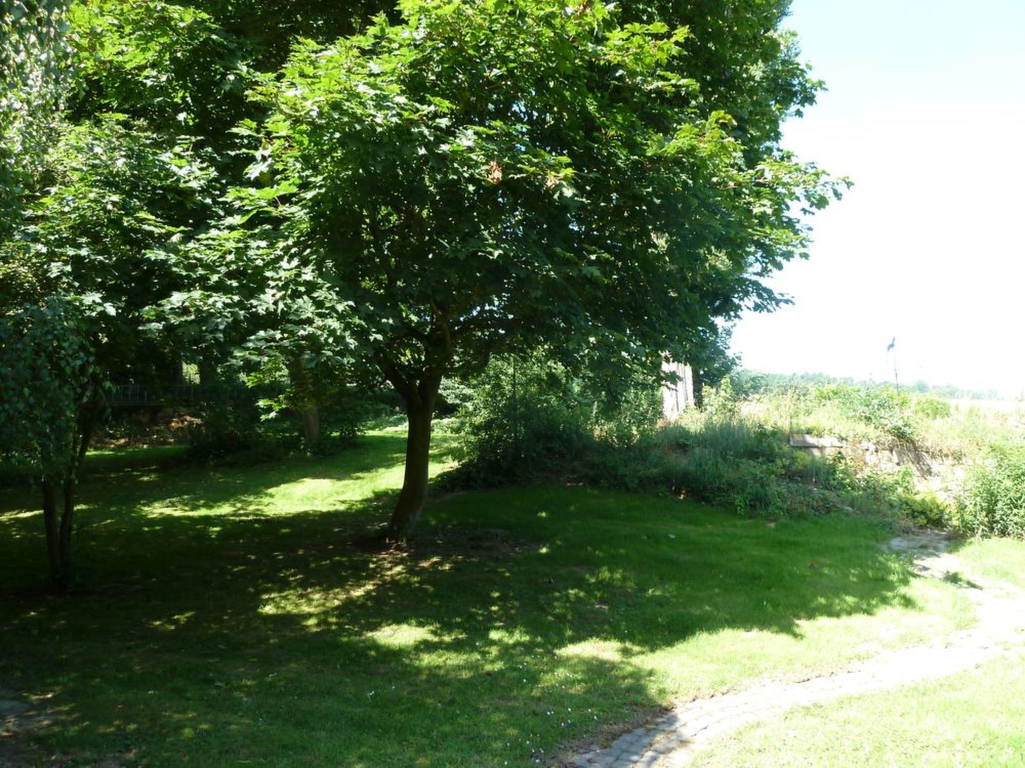 in Weenzen mit Großem Garten