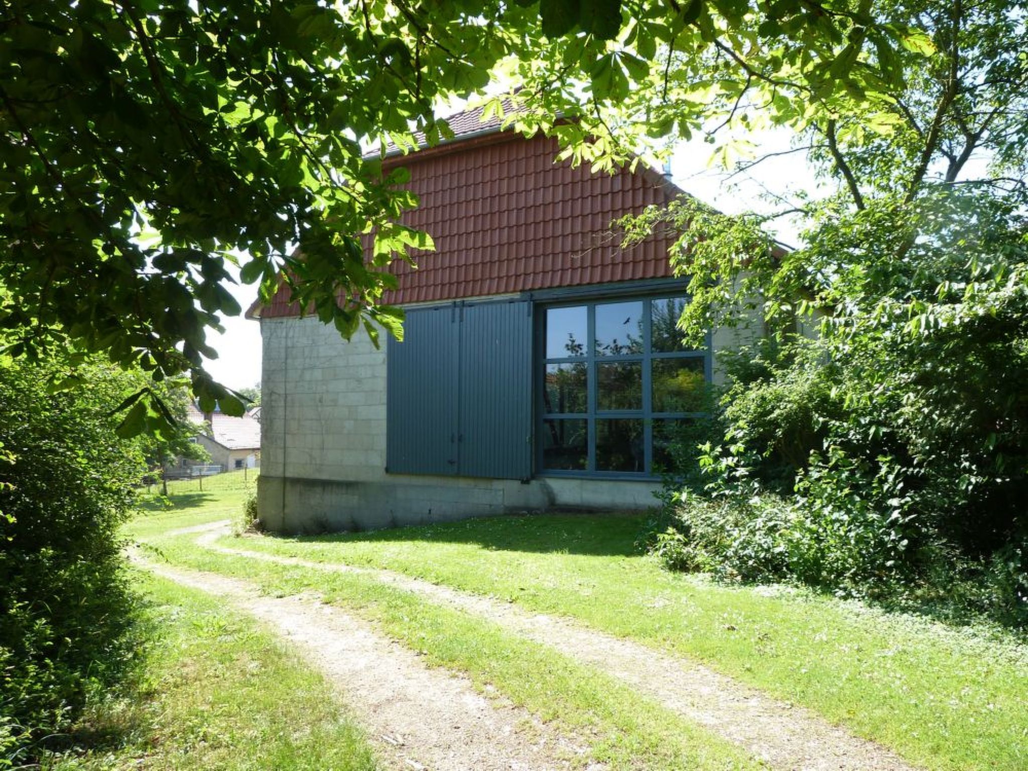 in Weenzen mit Großem Garten