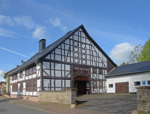 Historische boerderij met grote tuin bij Bodenwerder, Weserbergland - thumbnail 6