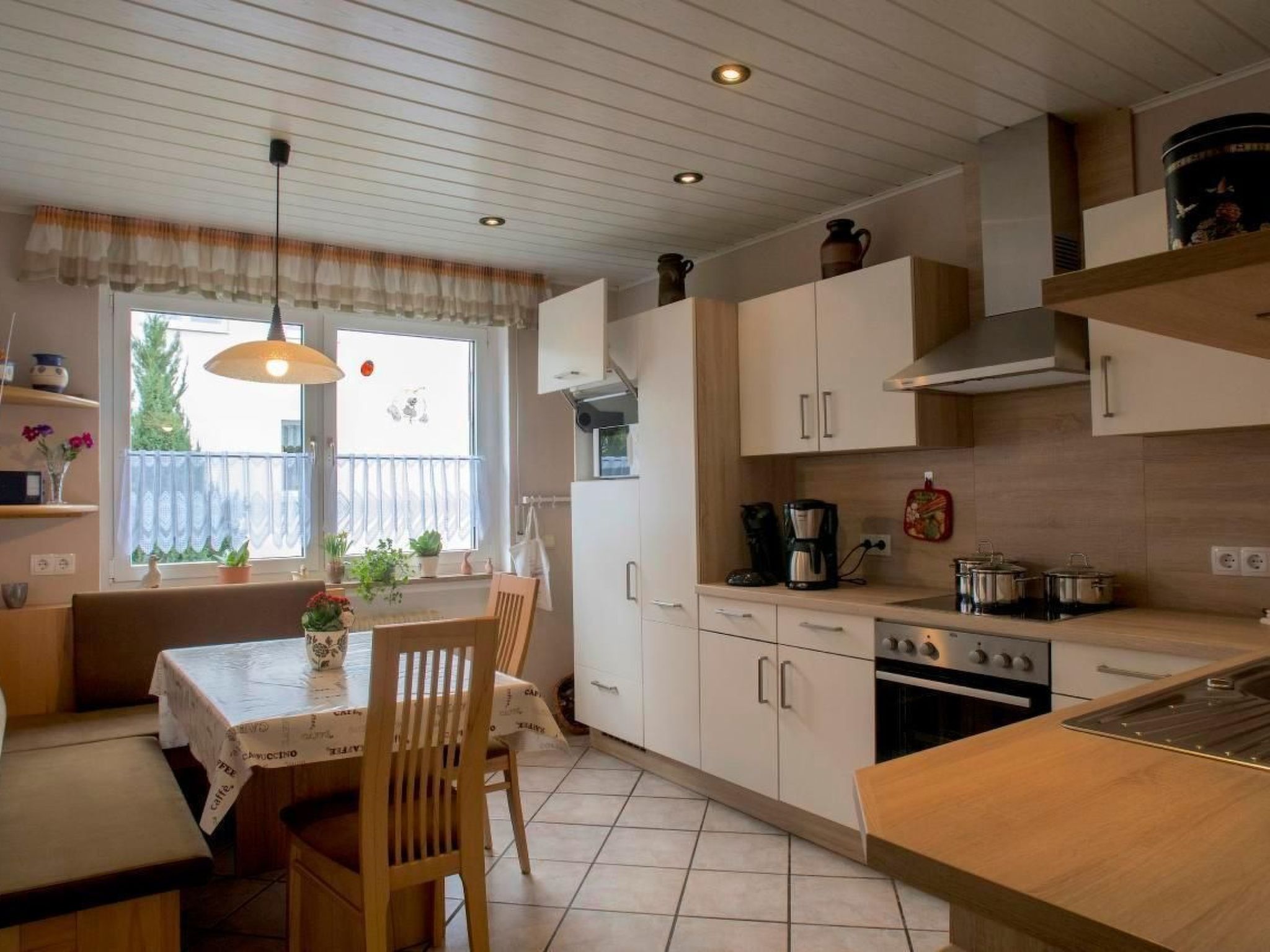 Haus Herdlitschke-Inside