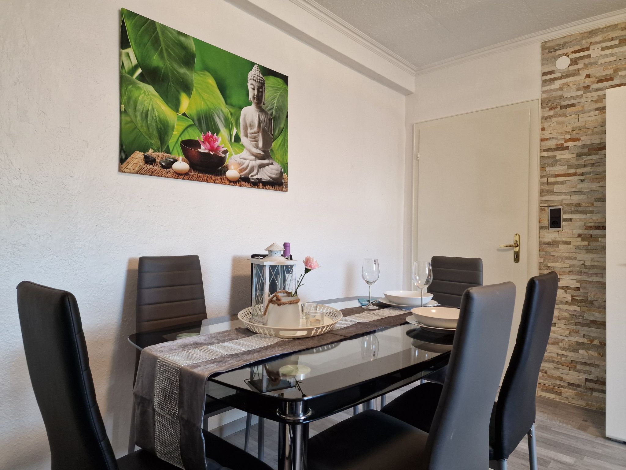 Exklusives und helles Apartment im Zentrum-Image-tags.info