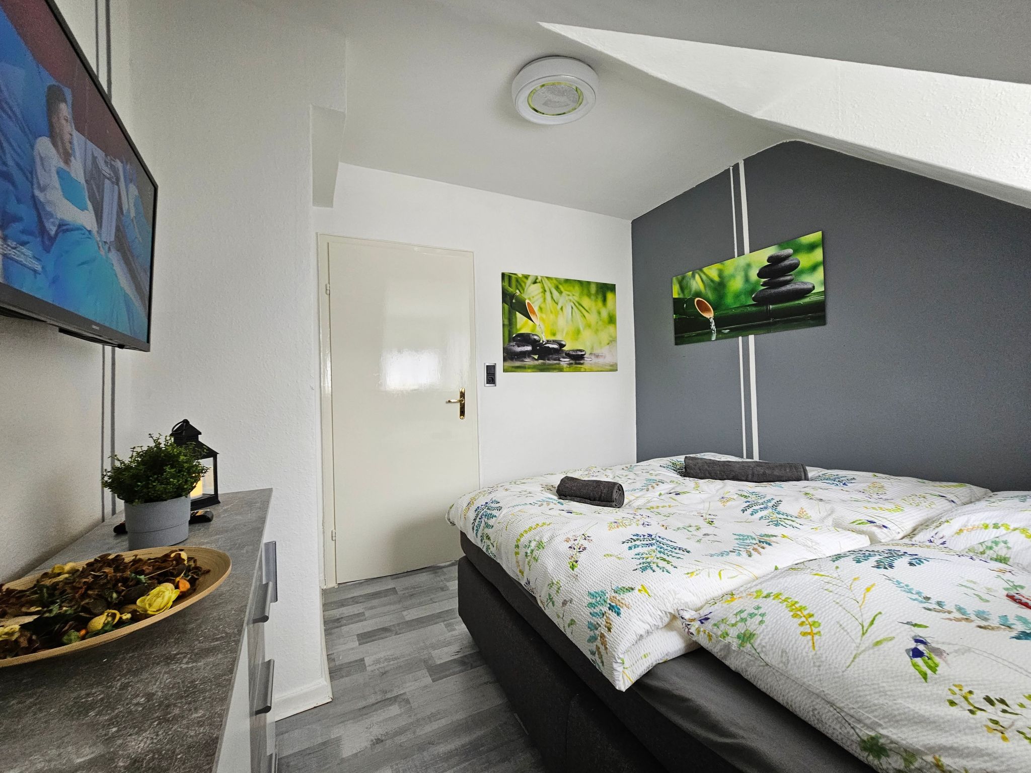 Exklusives und helles Apartment im Zentrum-Image-tags.info