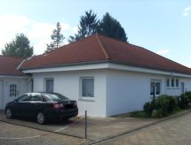 Ruim 6-persoons vakantiehuis met zonnig terras in het hart van Beverungen - thumbnail 3